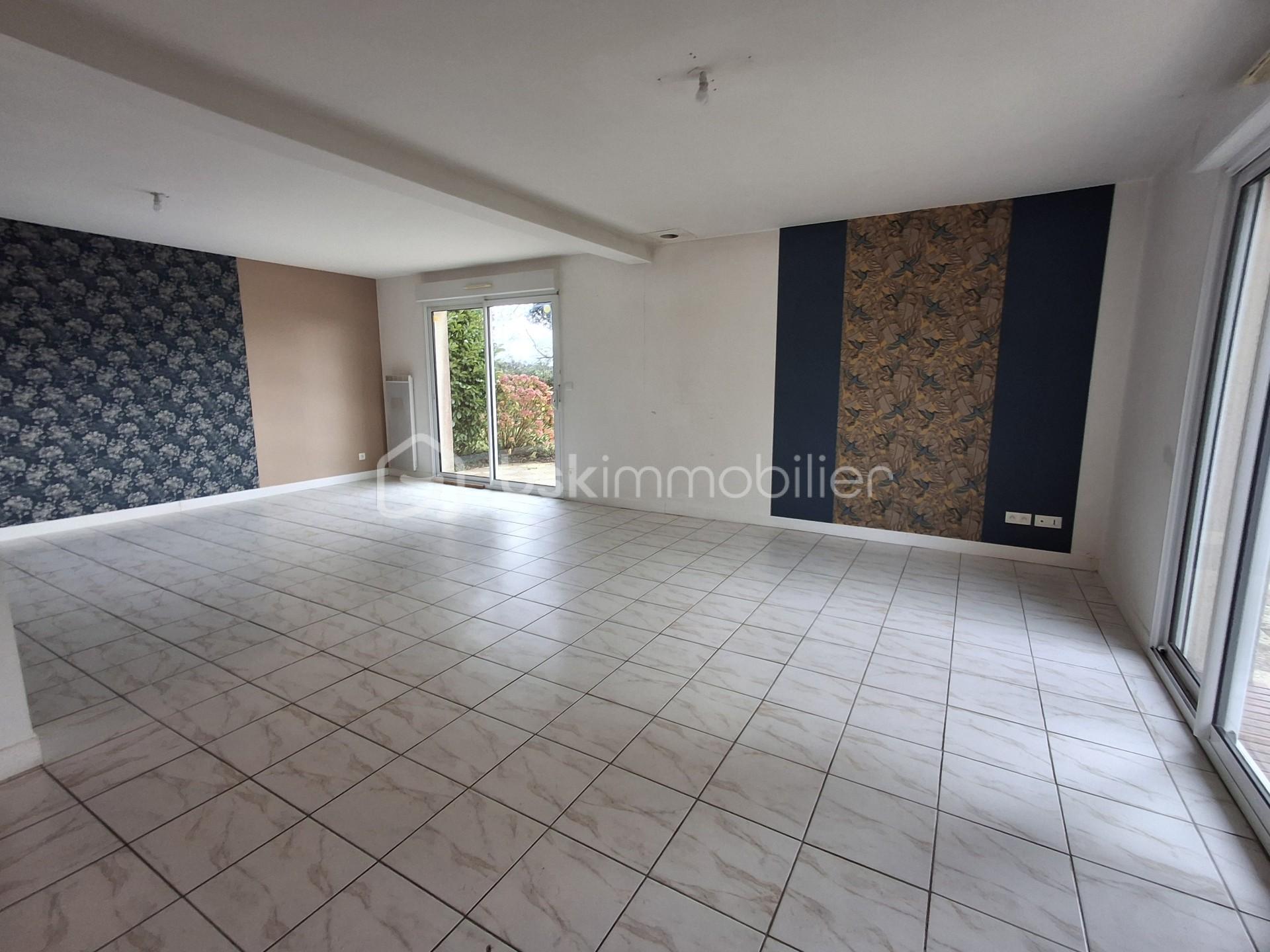 Maison de 114 m² - espace de vie depuis l'entrée paysage.jpg