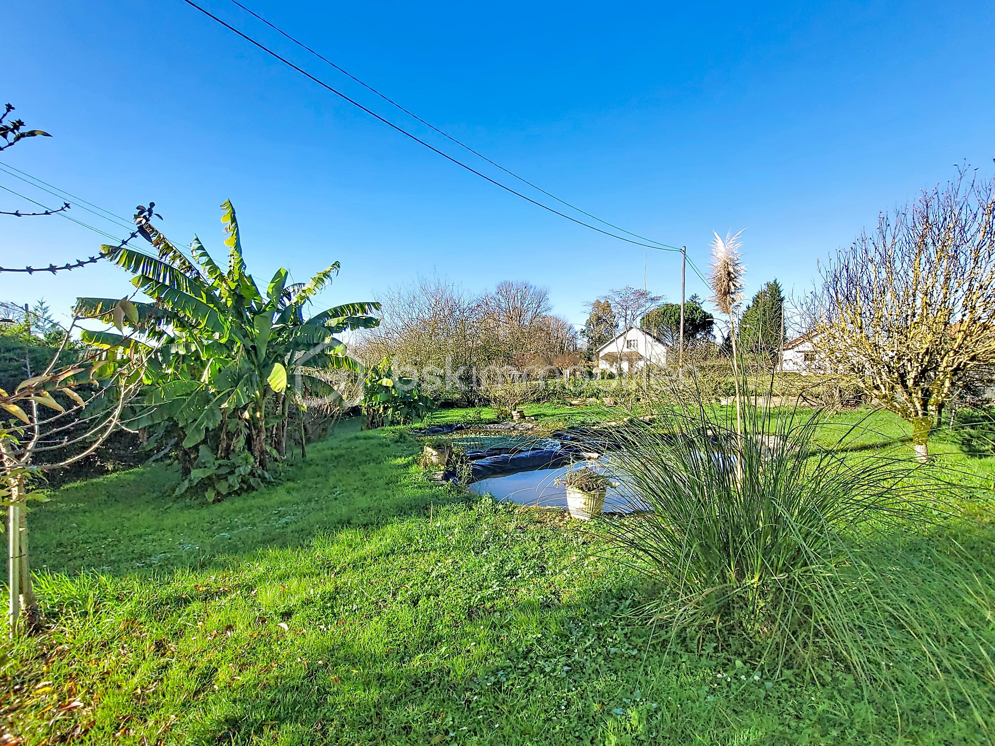 Maison en pierre de 149 m² - ext 3.jpg