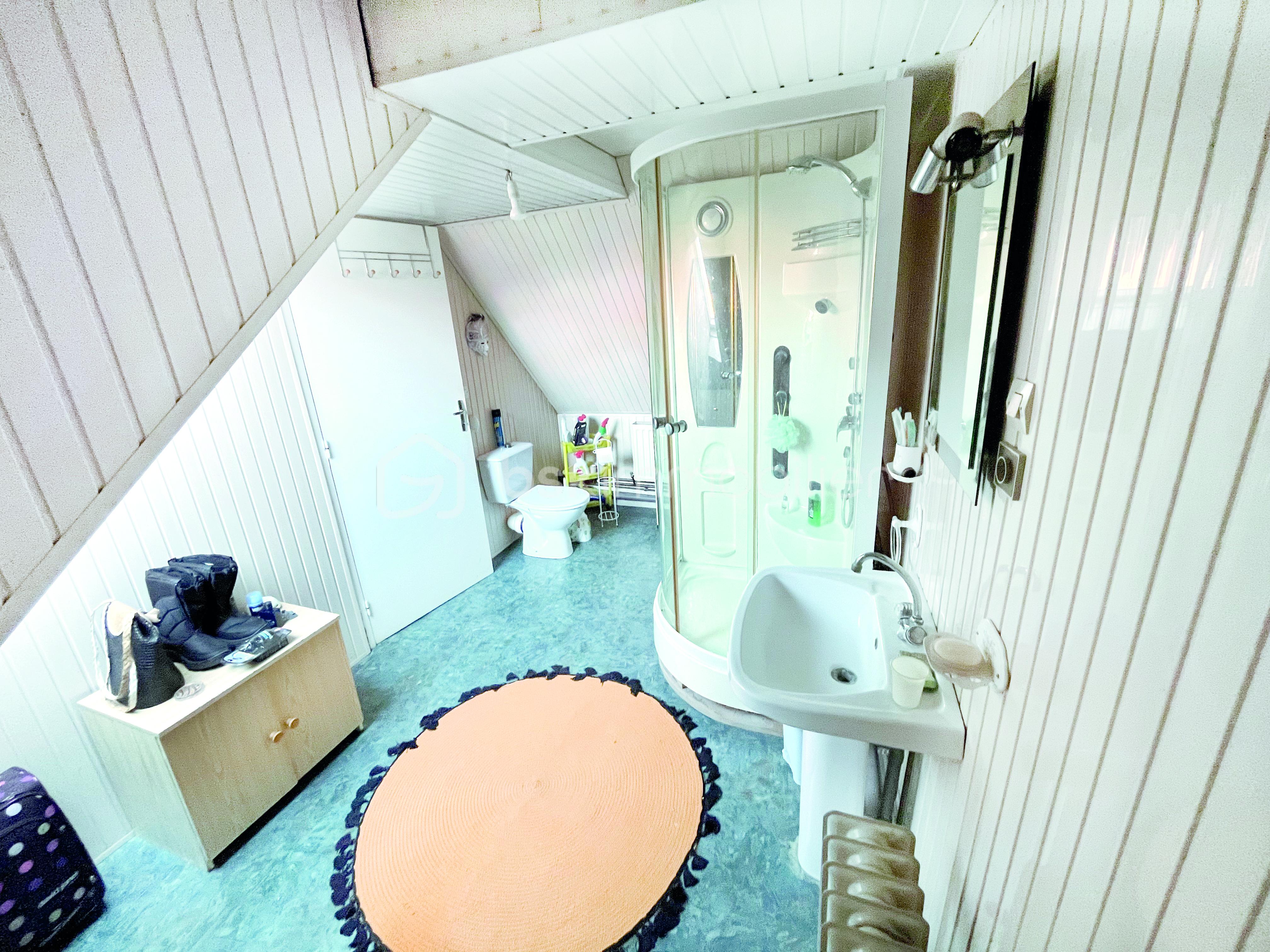 Maison de 136 m² - Salle de bain Haut.jpeg