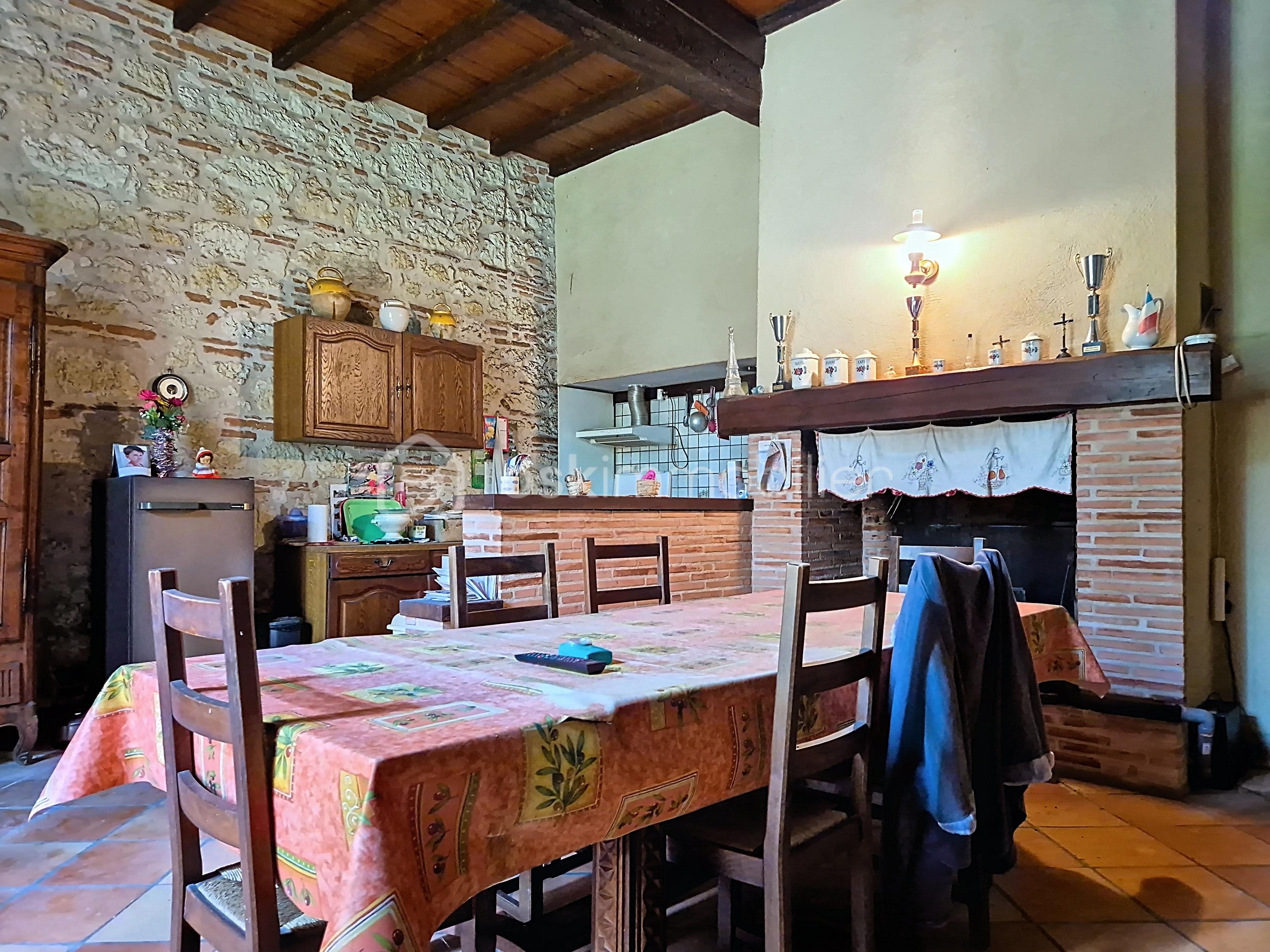 Maison de 280 m² - poupas_00001 (2).jpg