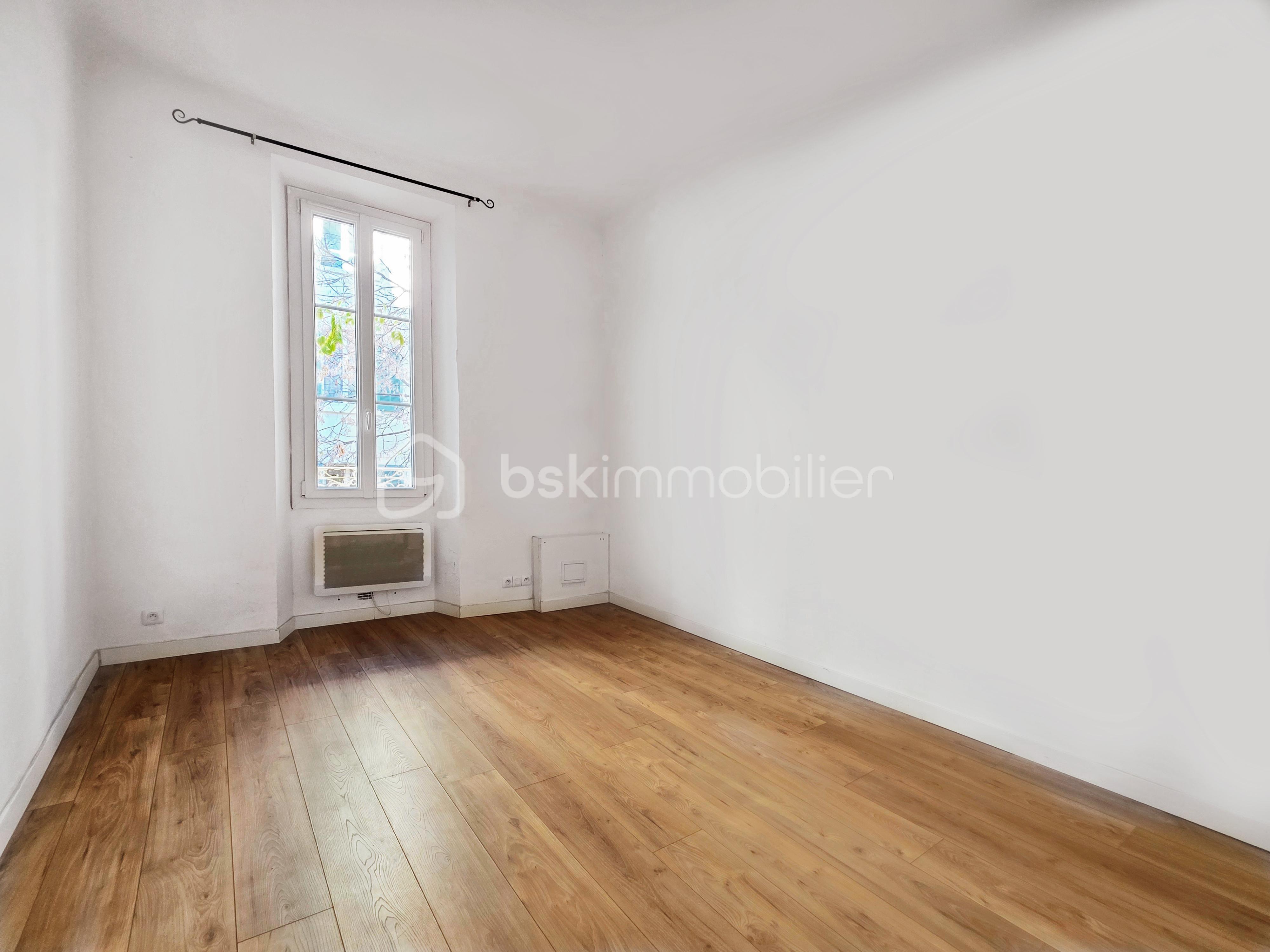 Appartement de 99 m² - petitechambre.jpg