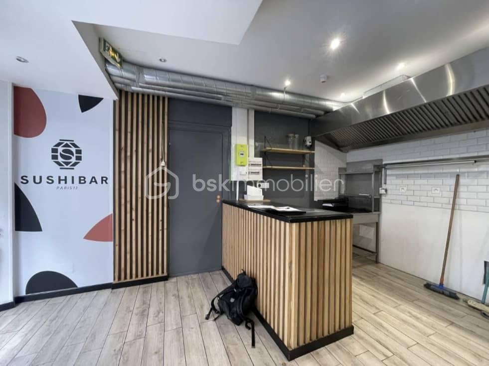 Local commercial de 21 m² - PHOTO-2025-10-06-16-58-06 6.jpg