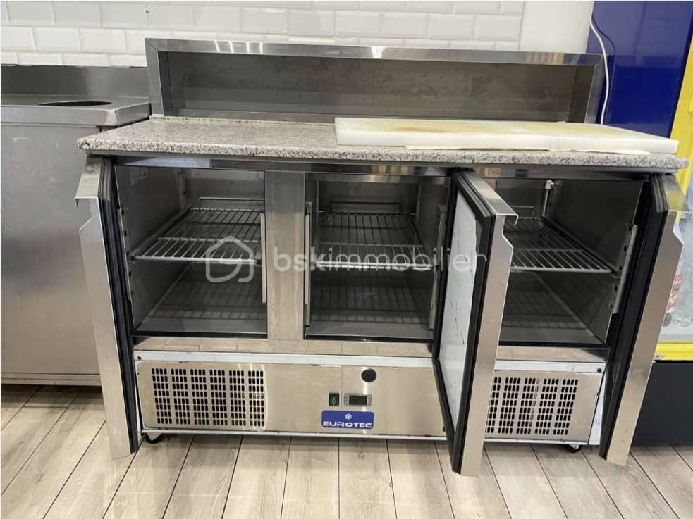 Local commercial de 21 m² - PHOTO-2025-10-06-16-58-06 4.jpg