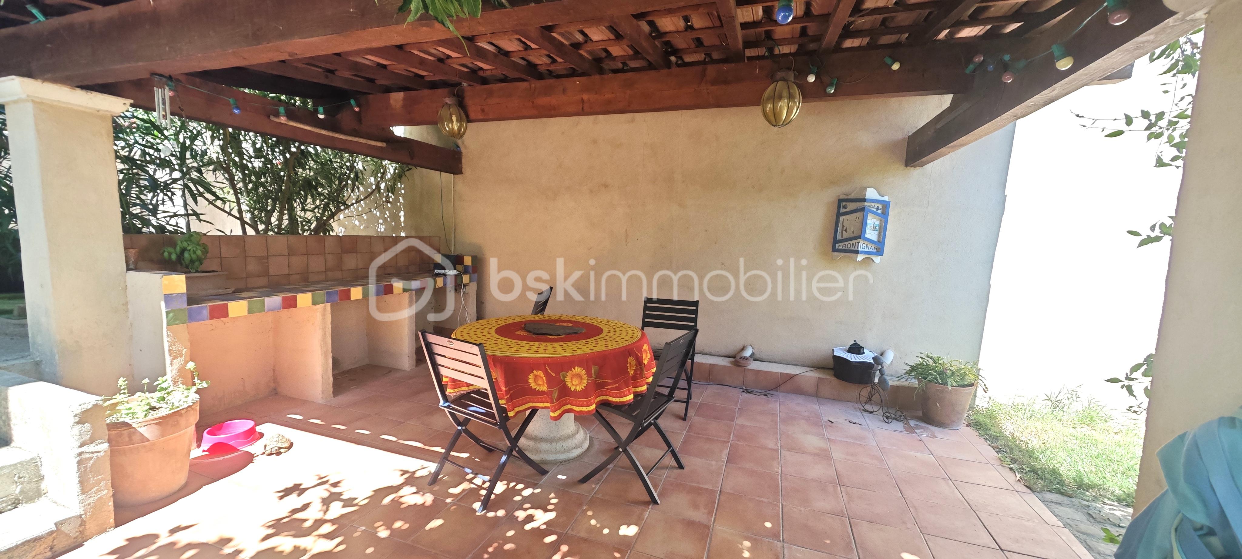 Maison de 156 m² - Cuisine d'été.jpg