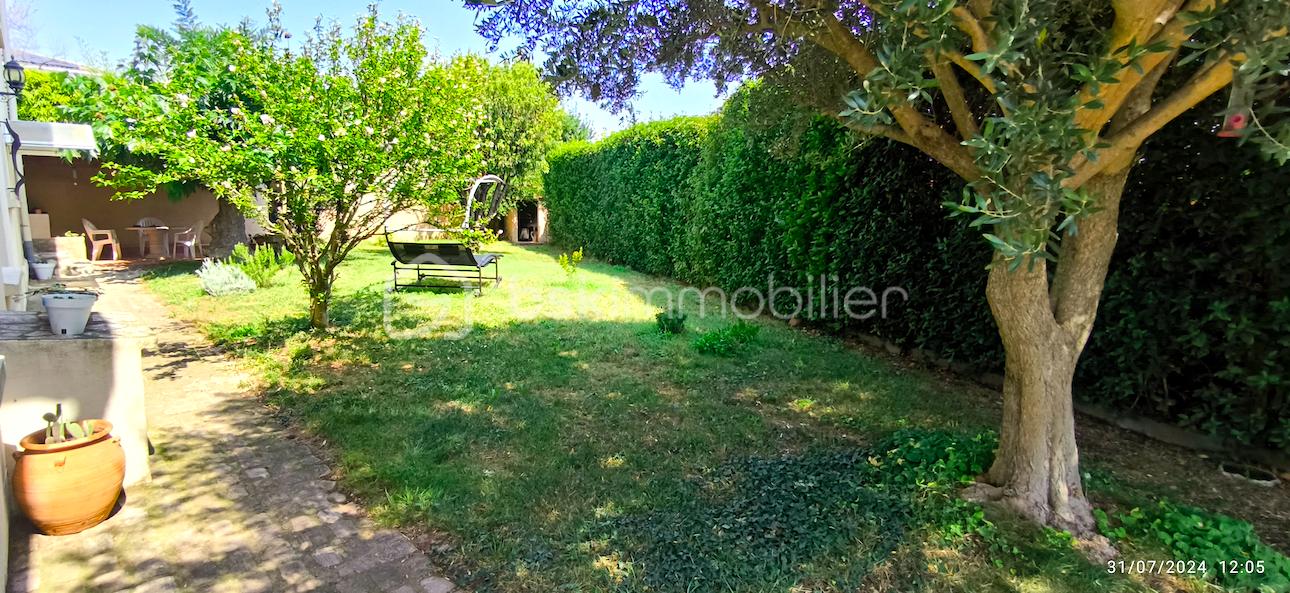 Maison de 156 m² - jardin pub.png