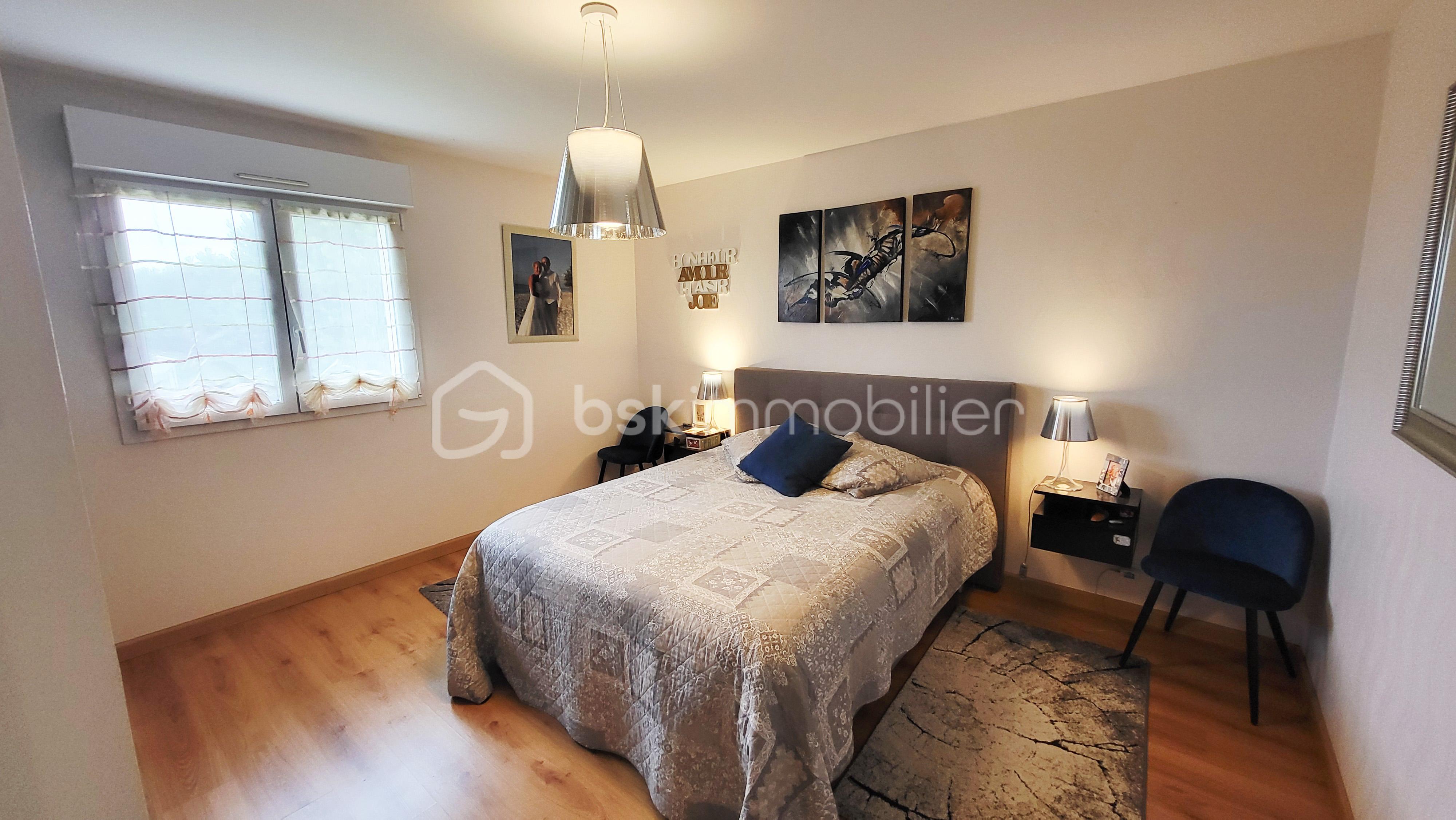 Maison traditionnelle de 220 m² - 20251110_140811.jpg