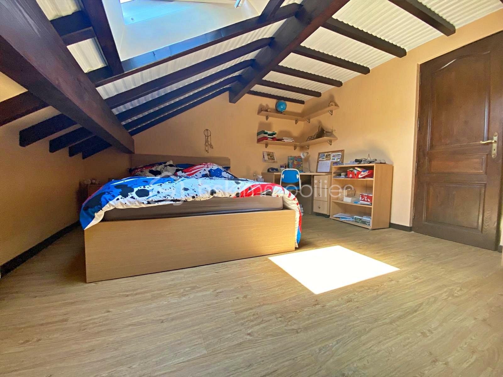 Maison traditionnelle de 146 m² - 6.jpg