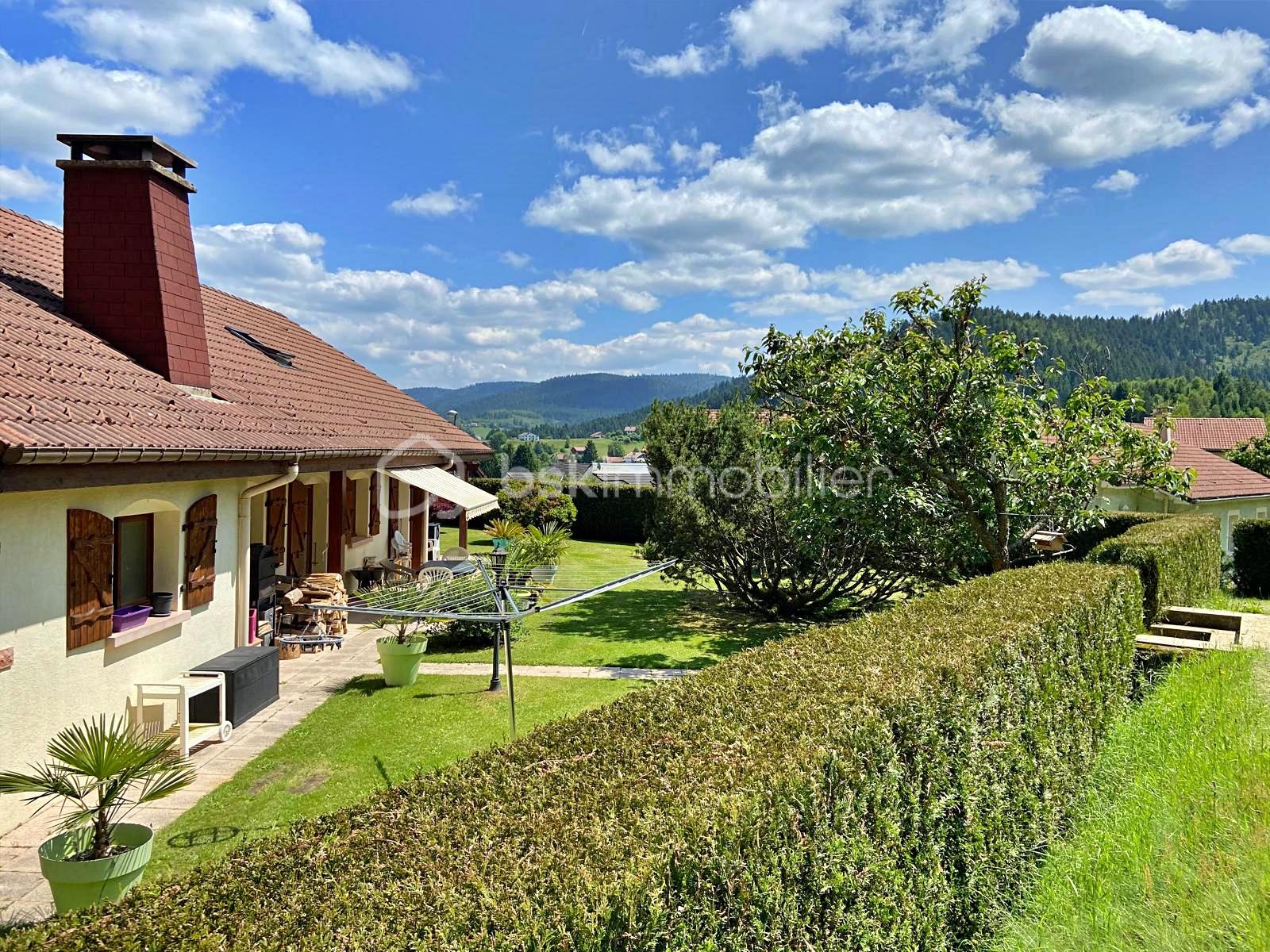 Maison traditionnelle de 146 m² - 2.jpg