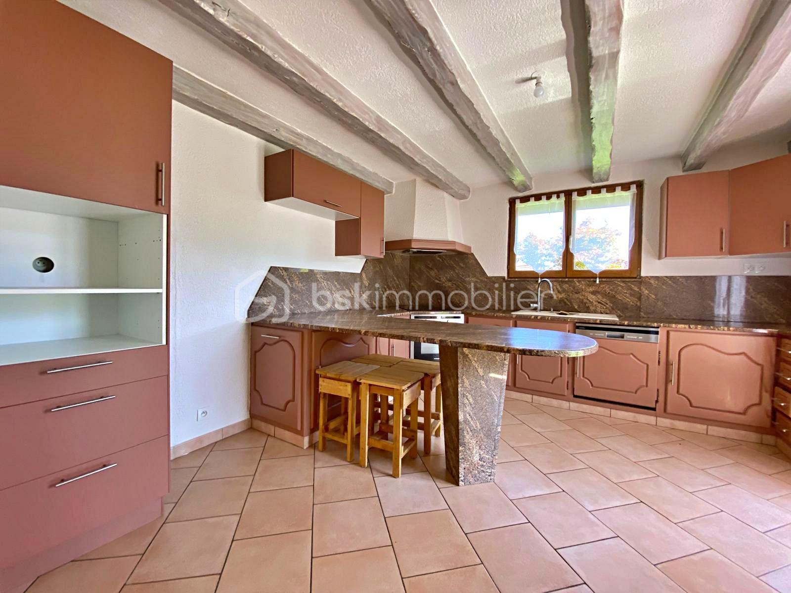 Maison traditionnelle de 146 m² - 1.jpg
