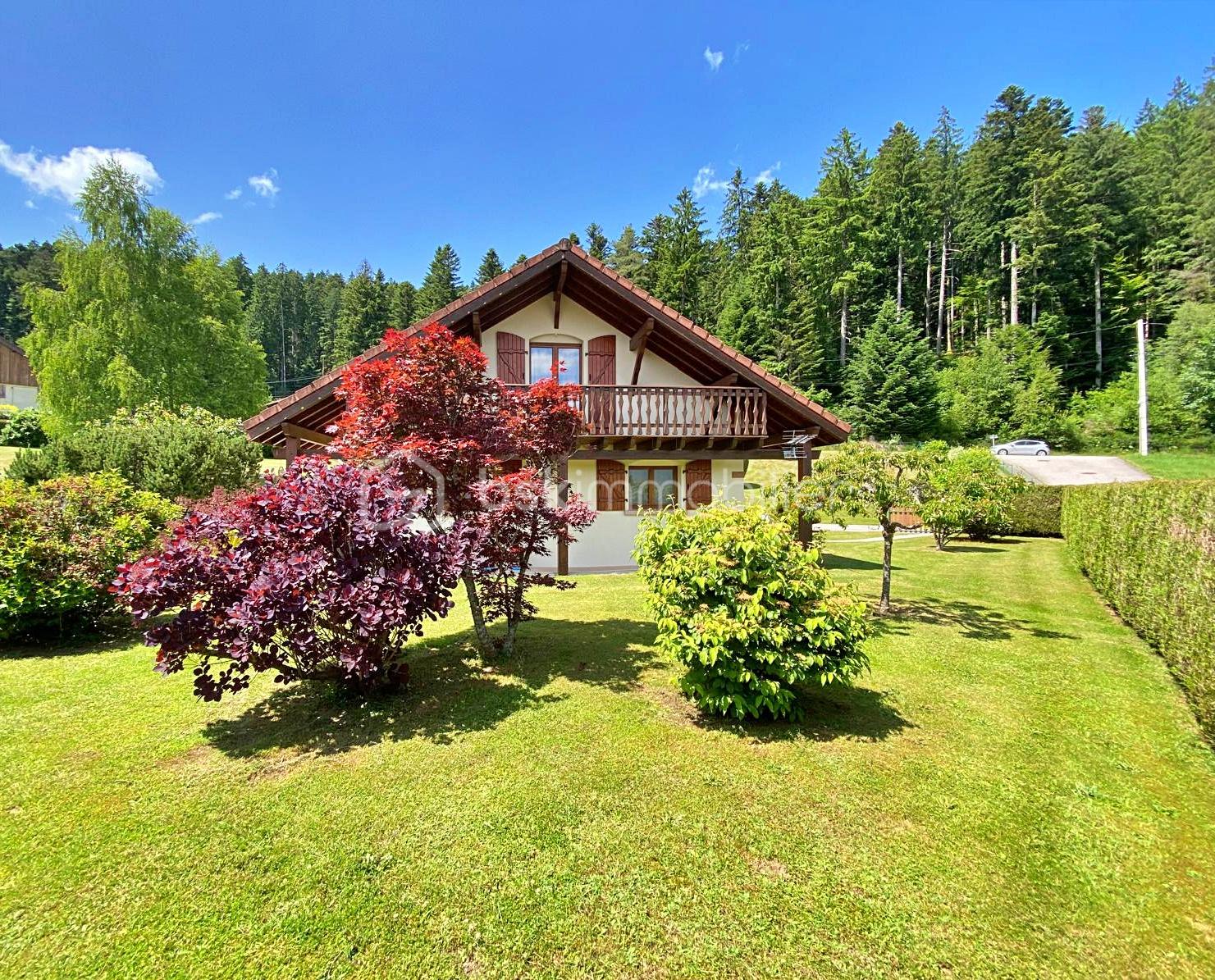 Maison traditionnelle de 146 m² - 1.jpg