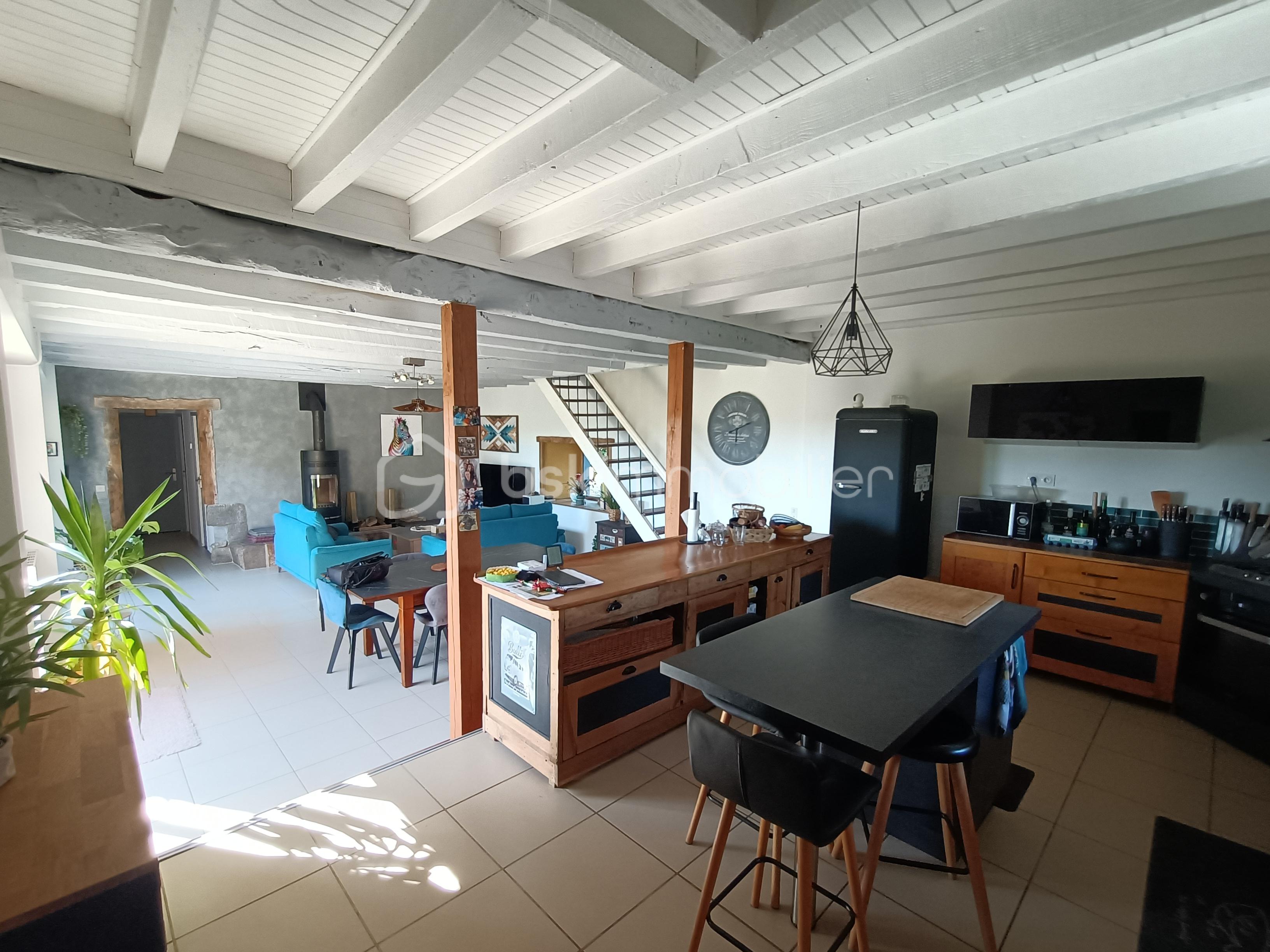 Maison longere de 140 m² - edb2e145-ef23-4b3c-899b-3b885e5eb784-1_all_15307.jpg