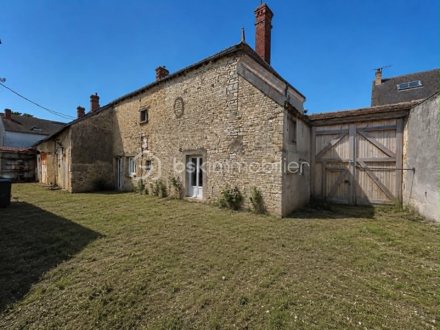 Maison 4 pièces 191 m² · à Boynes · 191 m² · 175 000 €