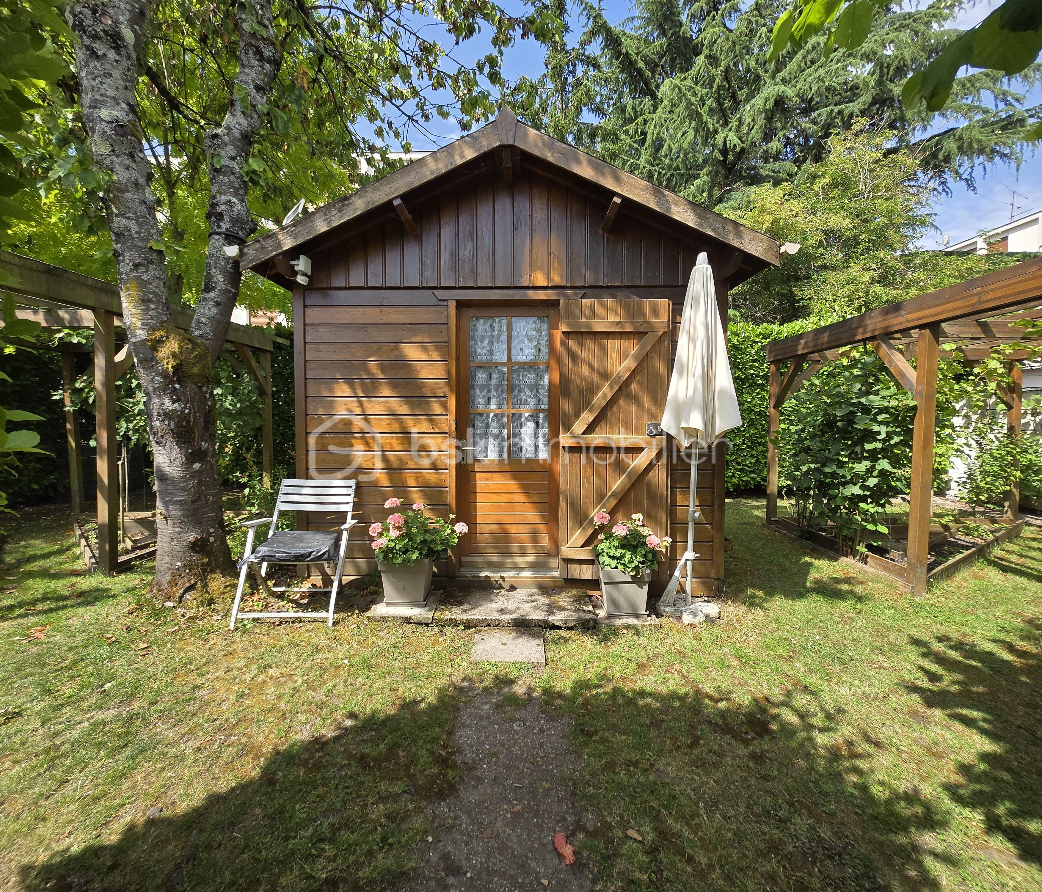Chalet.jpg