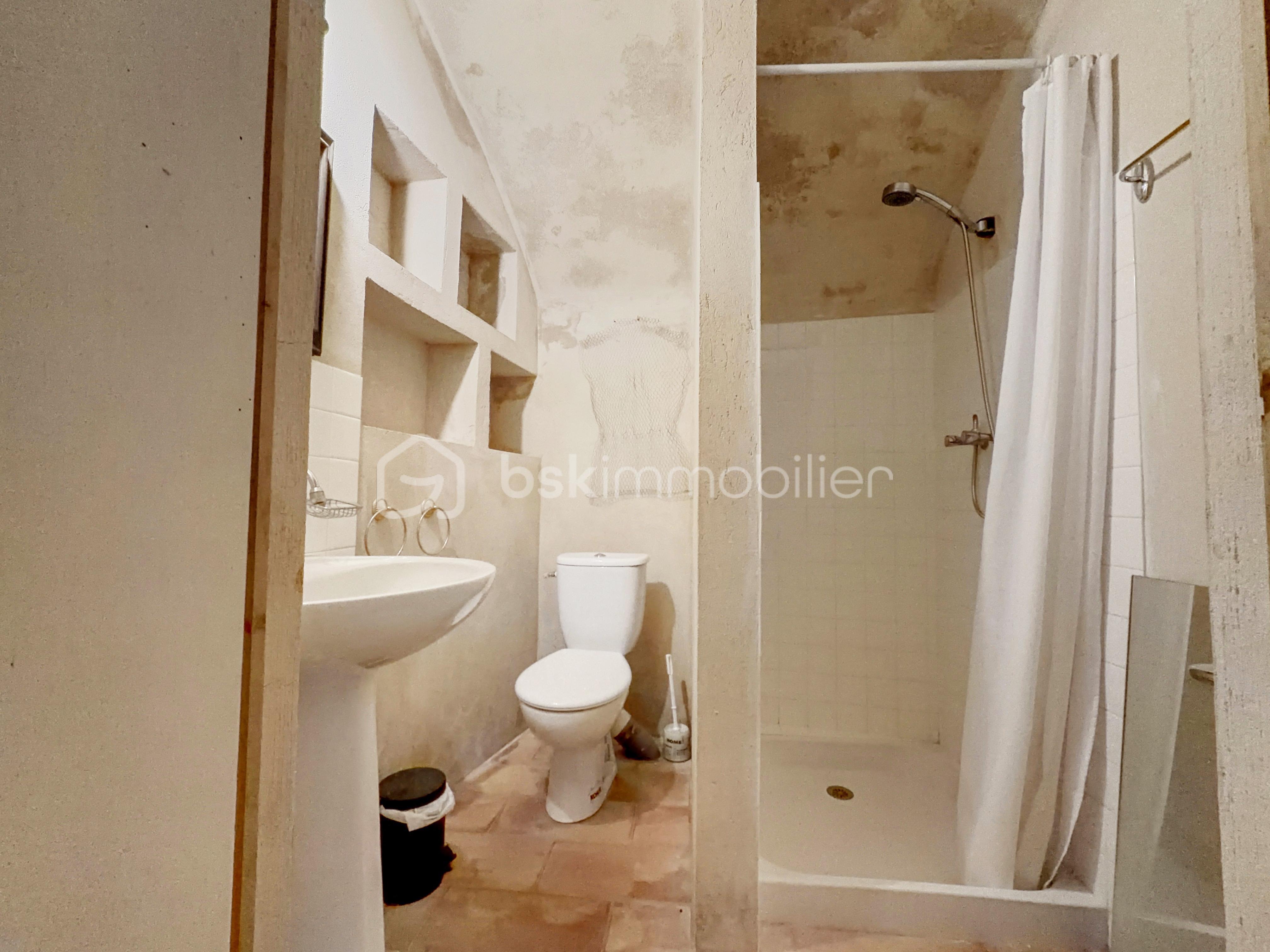 Maison de village de 130 m² - CAVE SDE.jpg