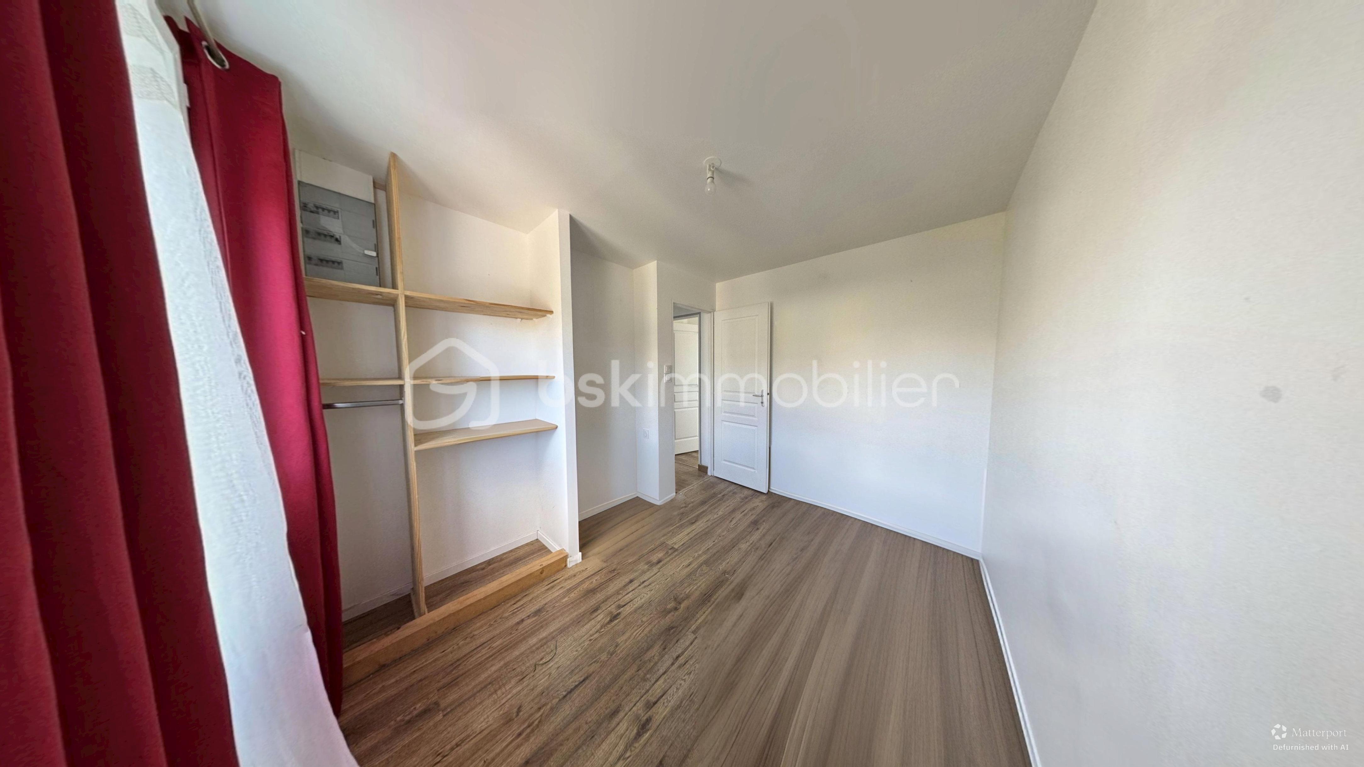 Maison de ville de 65 m² - Chalette-10272025_152352_defurnished.jpg