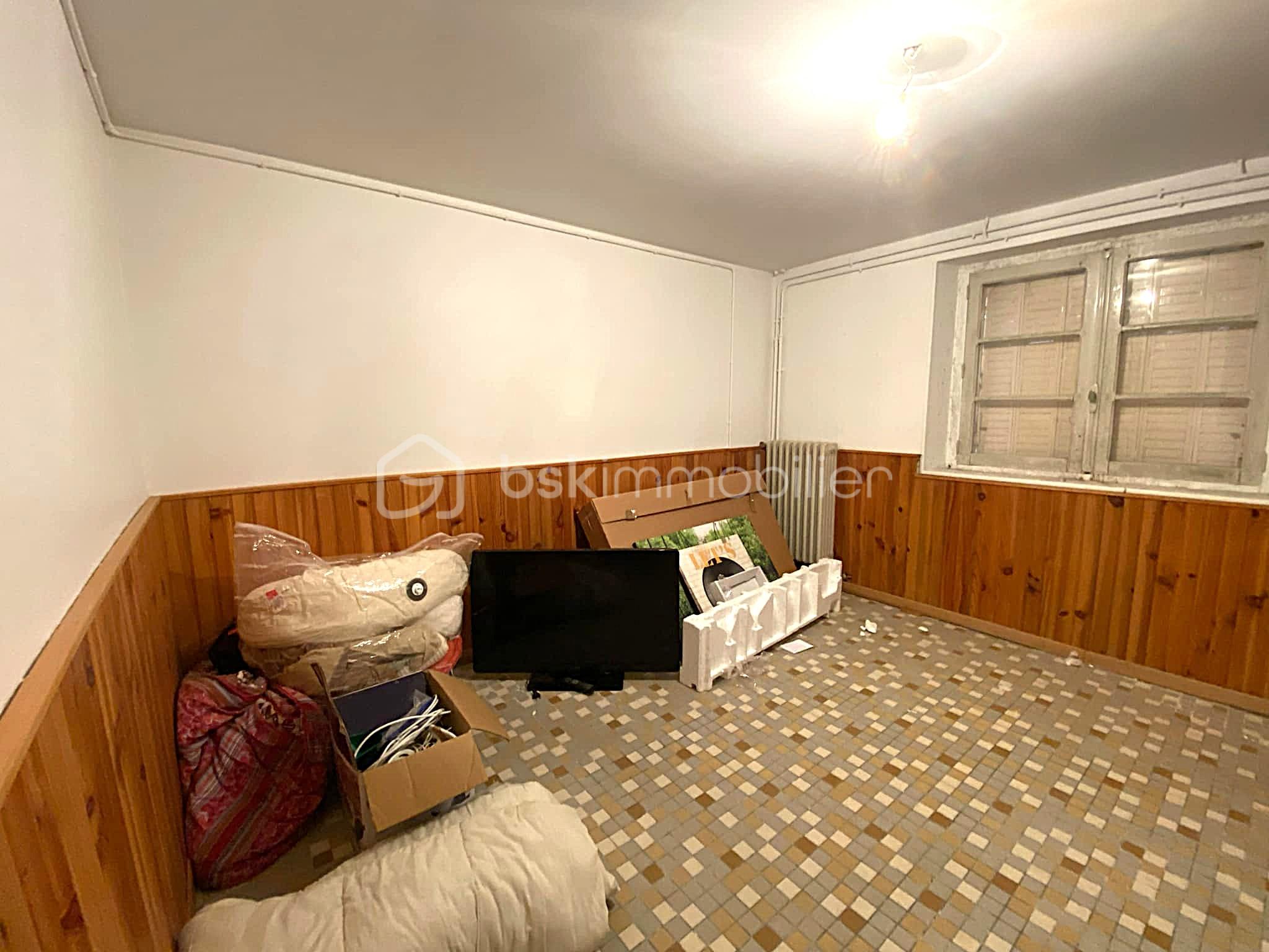 d8ed6a8e-b9c6-43f1-8a3b-5dd3ae2b150d.jpg