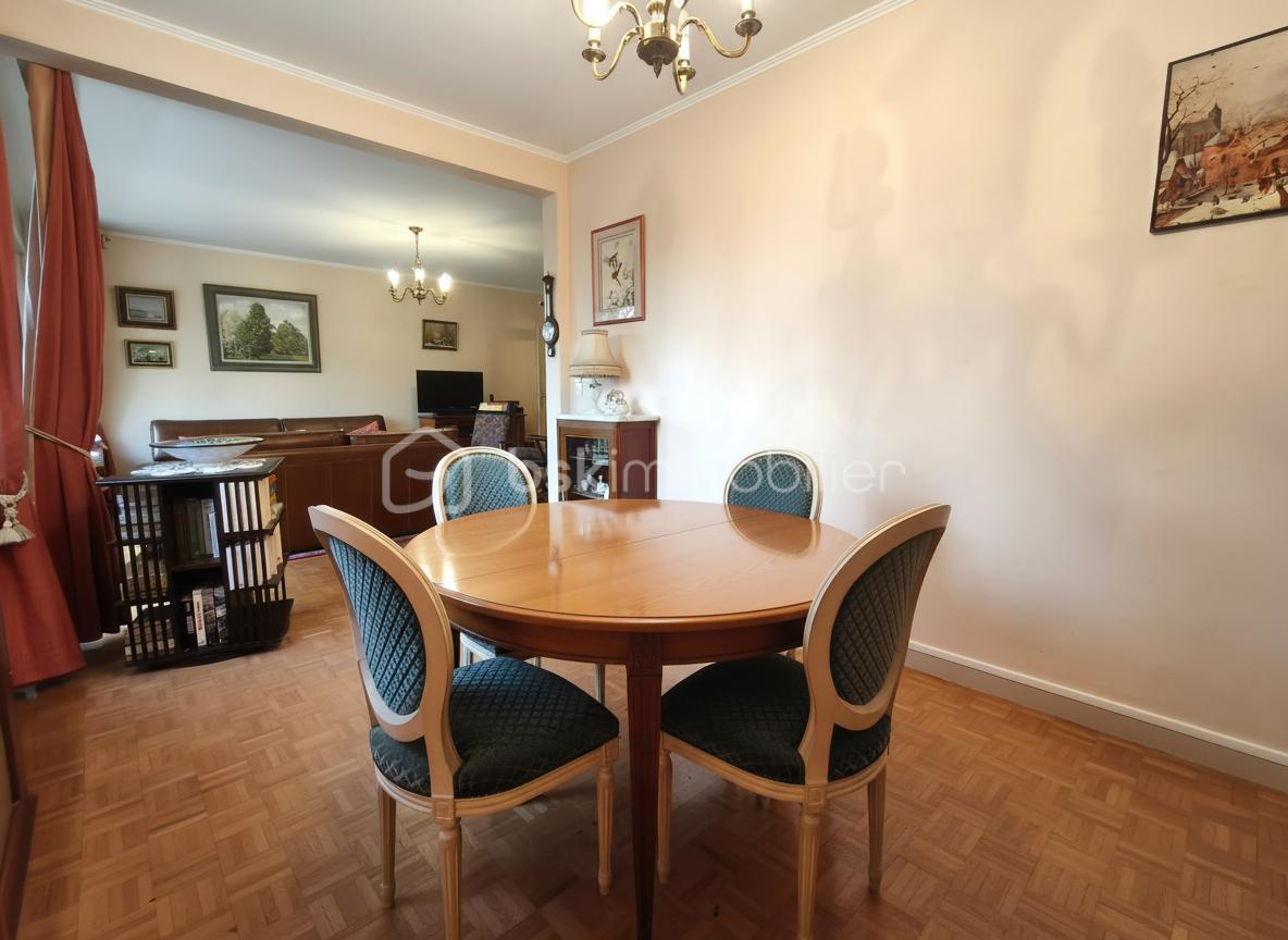 Appartement de 101 m² - generated_2025-12-01T18_11_30.546.jpg