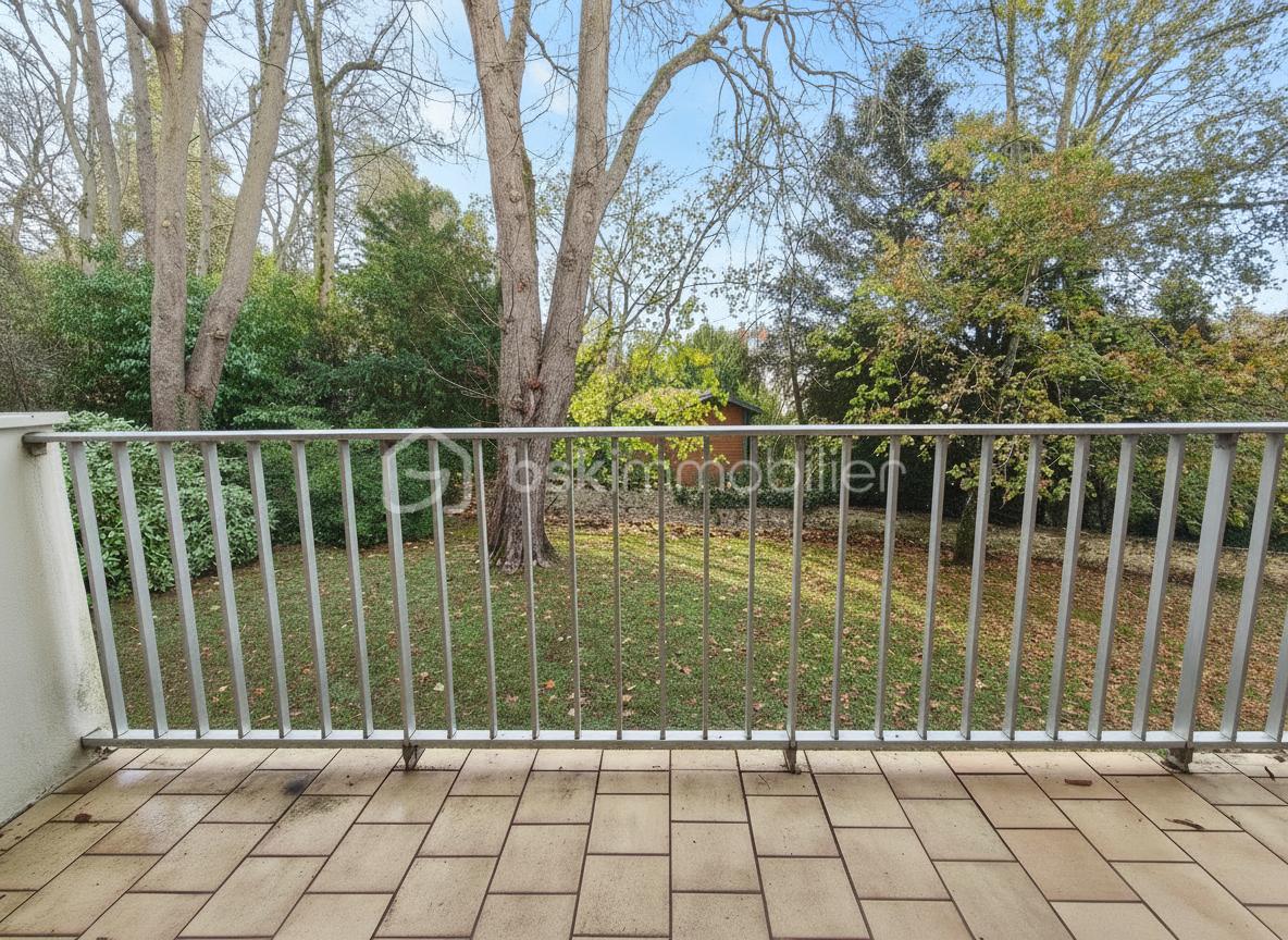 Appartement de 101 m² - generated_2025-12-01T17_39_10.863.jpg