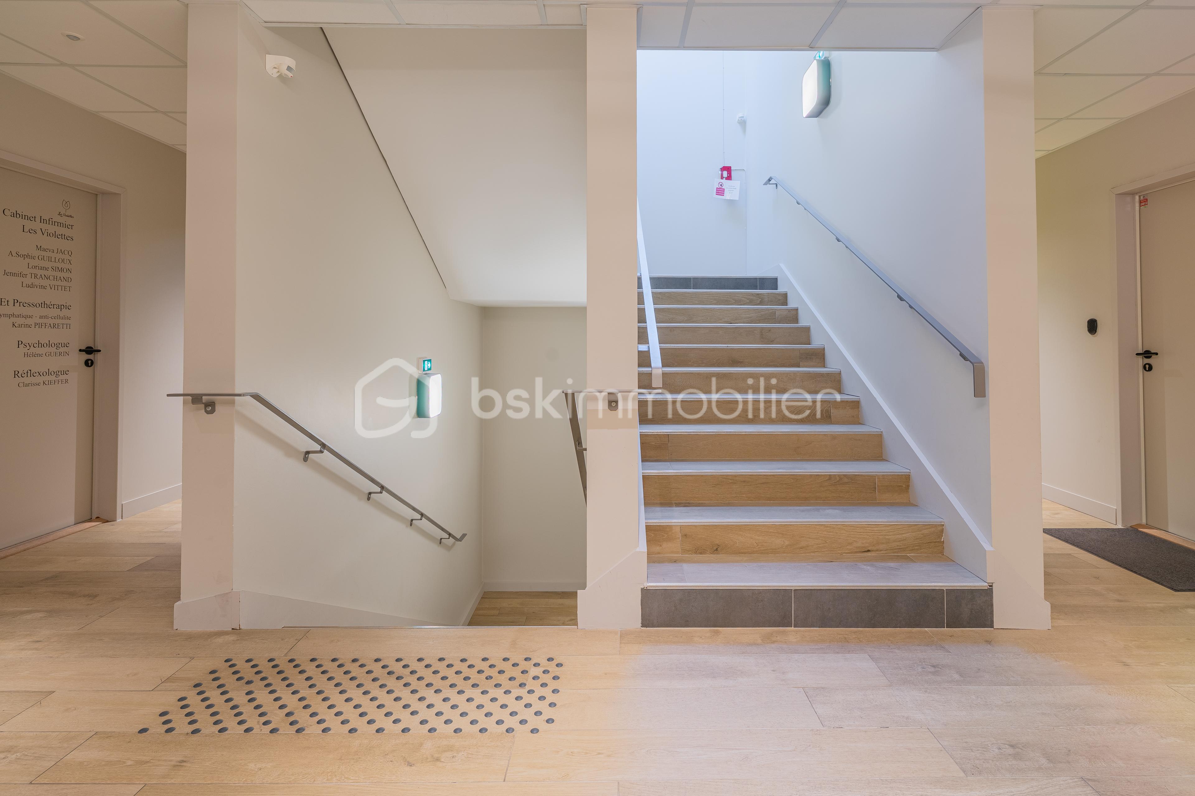H.jpg