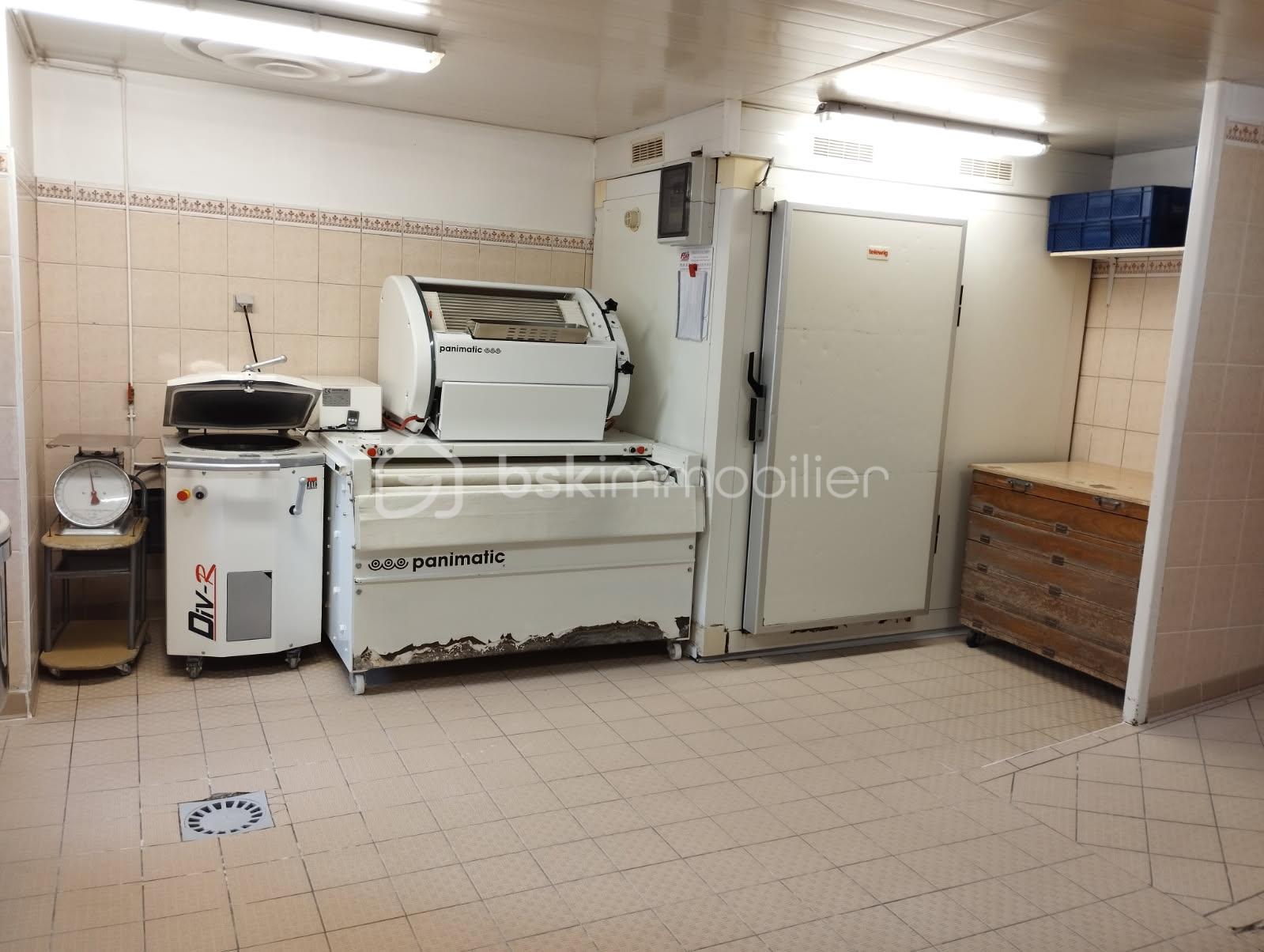 Fonds de commerce - 2858855895401626809.JPG