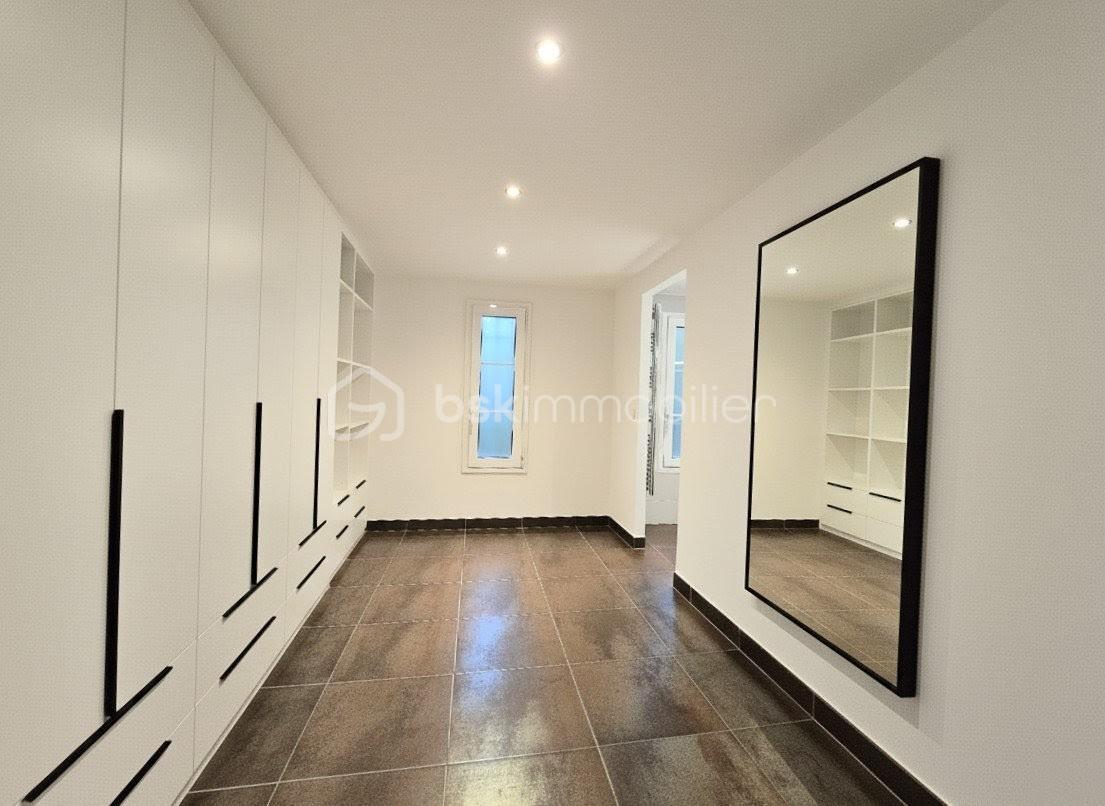 Maison de 215 m² - 1758445325030~3.jpg