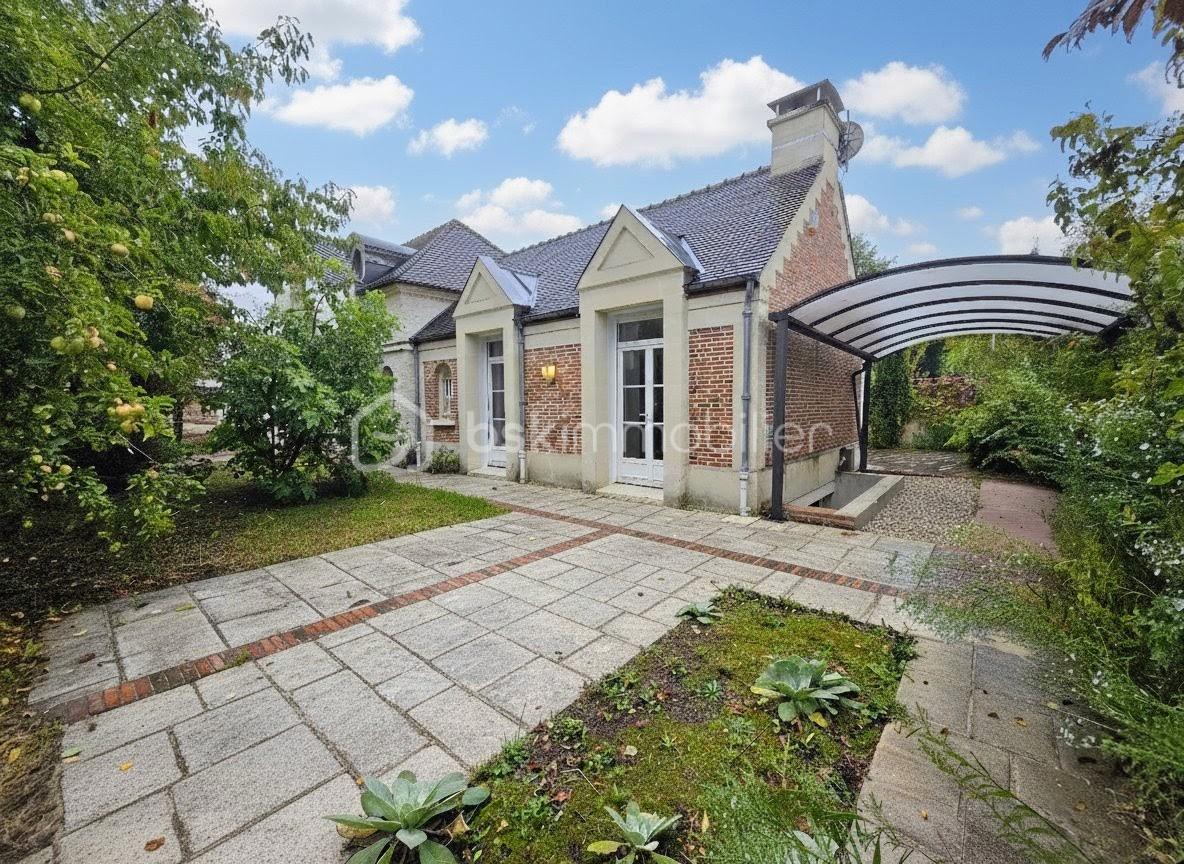 Maison de 215 m² - 1758442579181~2.jpg