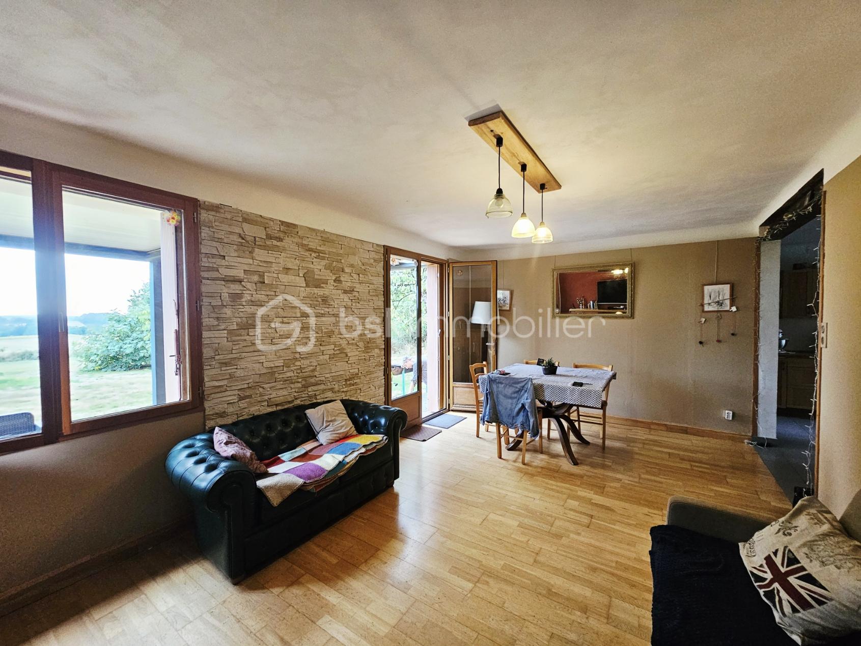 Maison de village de 123 m² - Sejour1.jpg