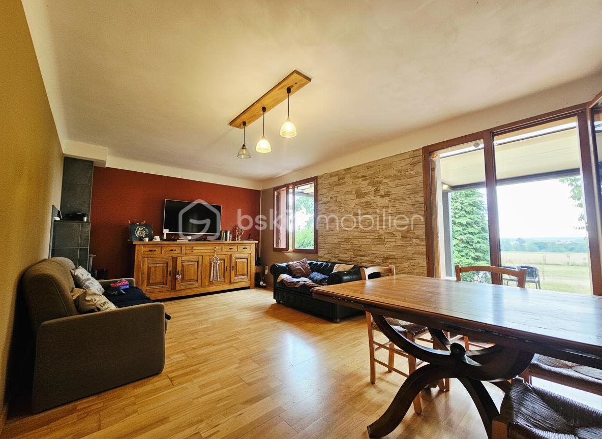 Maison de village de 123 m² - Sejour2bis.jpg