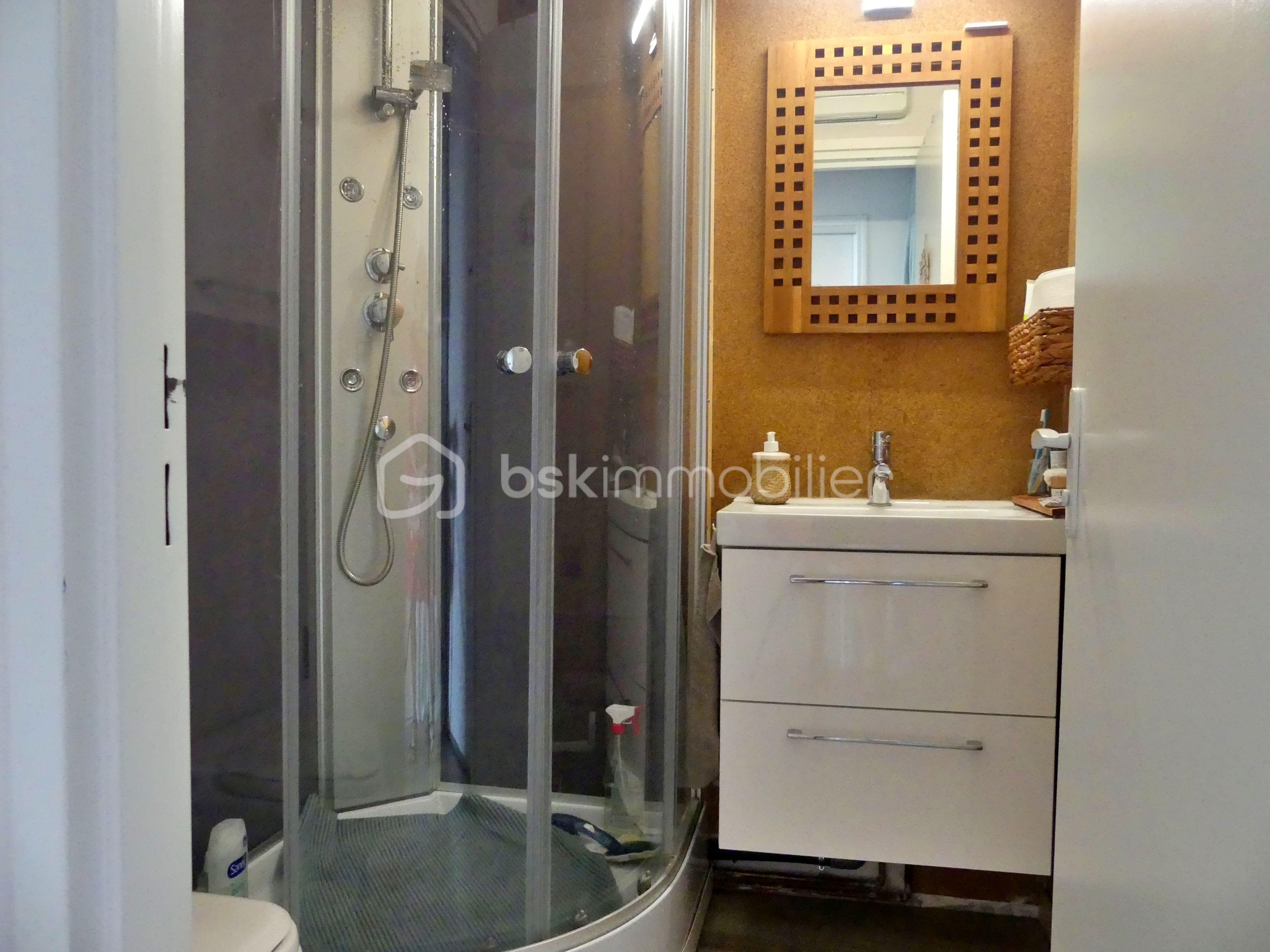 Appartement de 27 m² - Salle d'eau 1.JPG