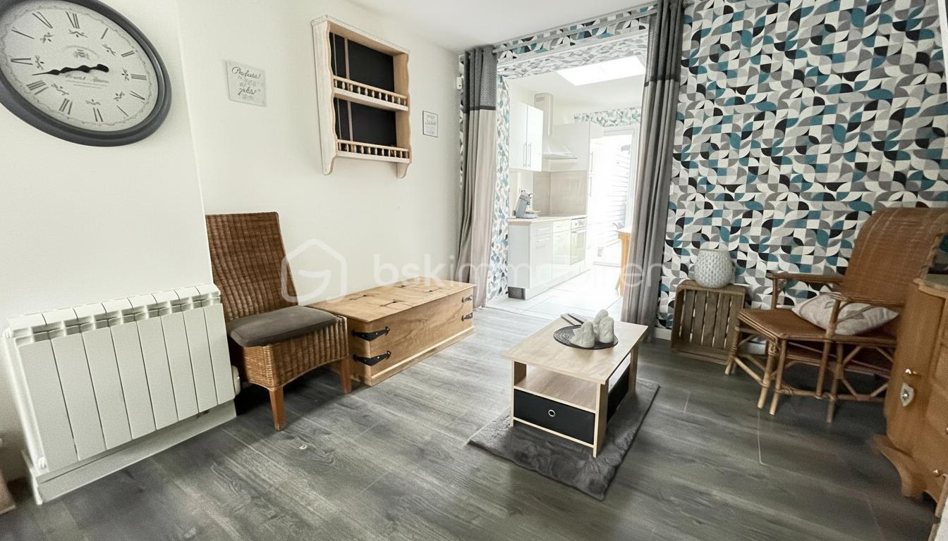 SALON COMINES 145K€.jpg