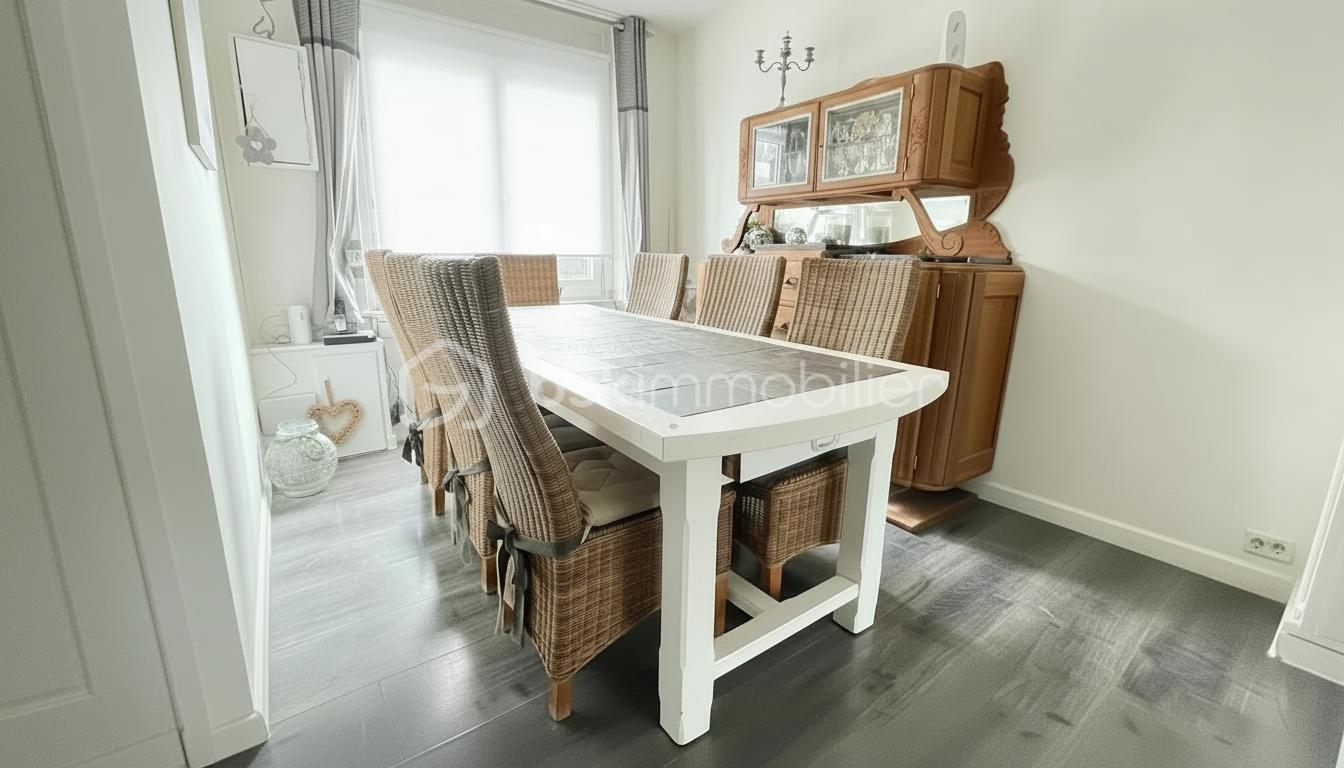 SALLE A MANGER COMINES 145K€.jpg