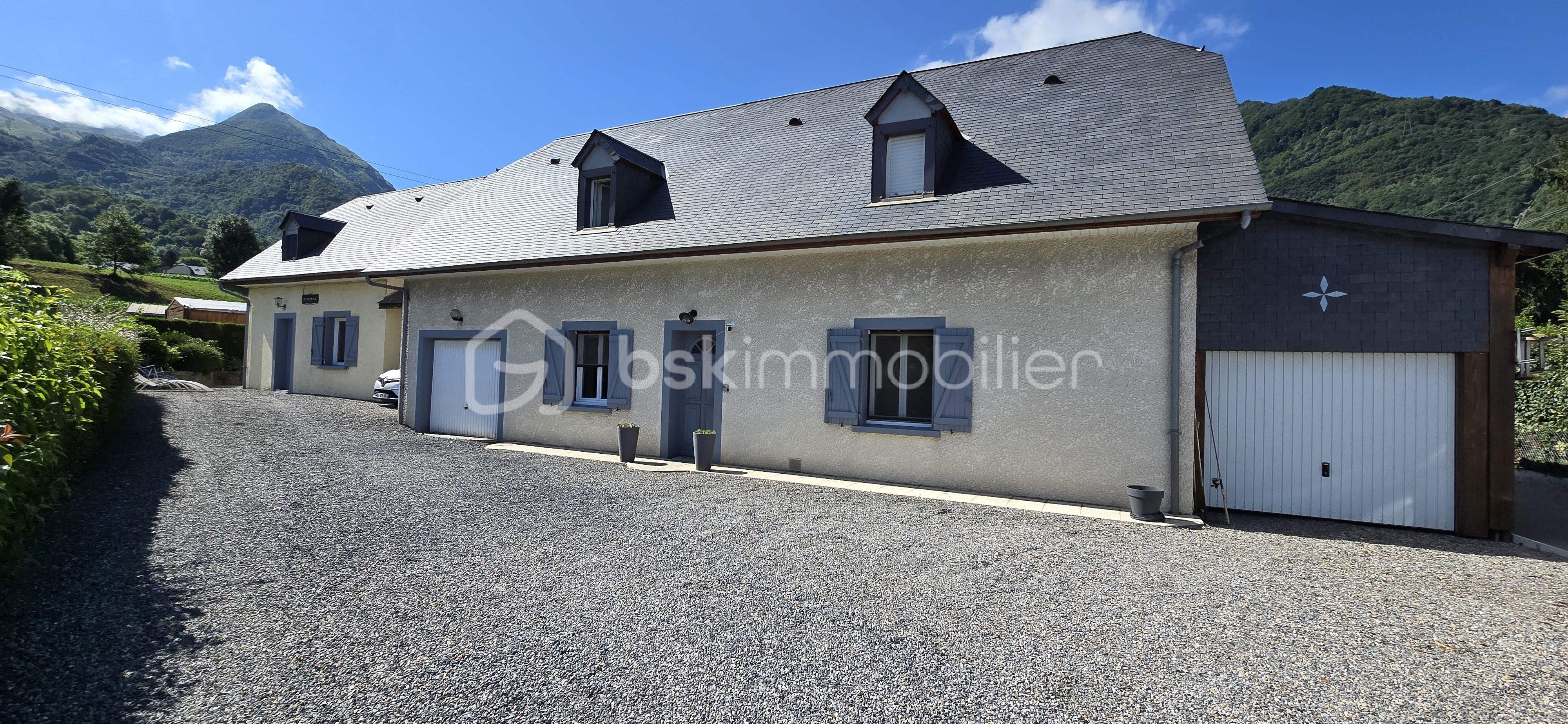 Maison de village de 226 m²