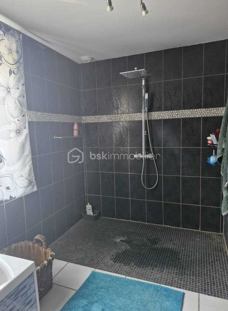 Maison de 165 m² - 560550922_24970574322554923_8757871247173194131_n.jpg