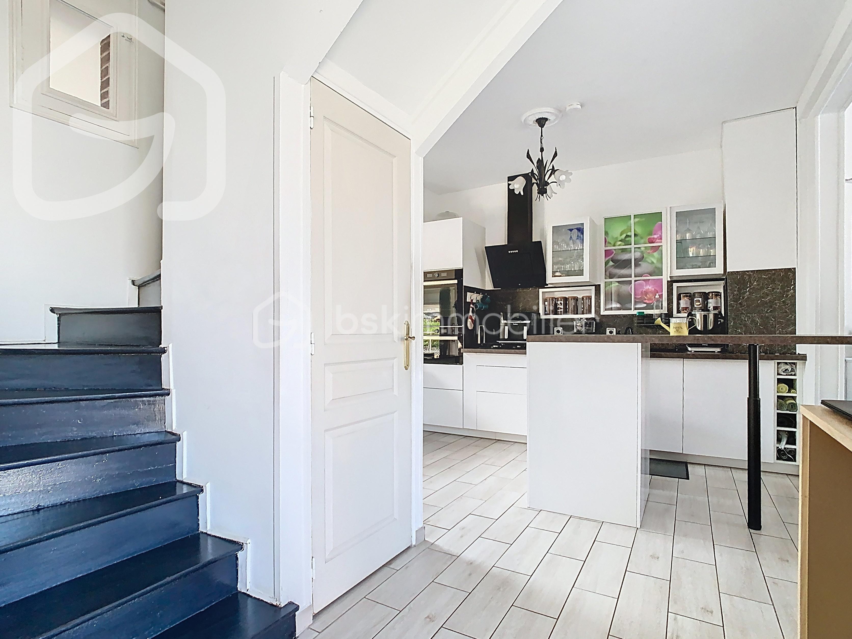 Maison en pierre de 82 m² - Entrée.jpg