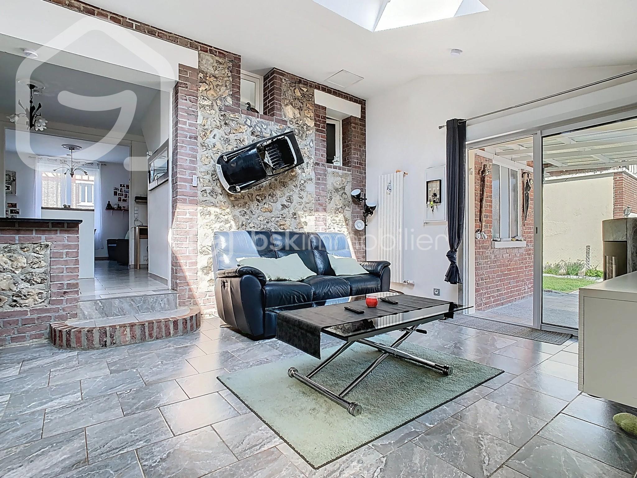 Maison en pierre de 82 m² - SALON .jpeg