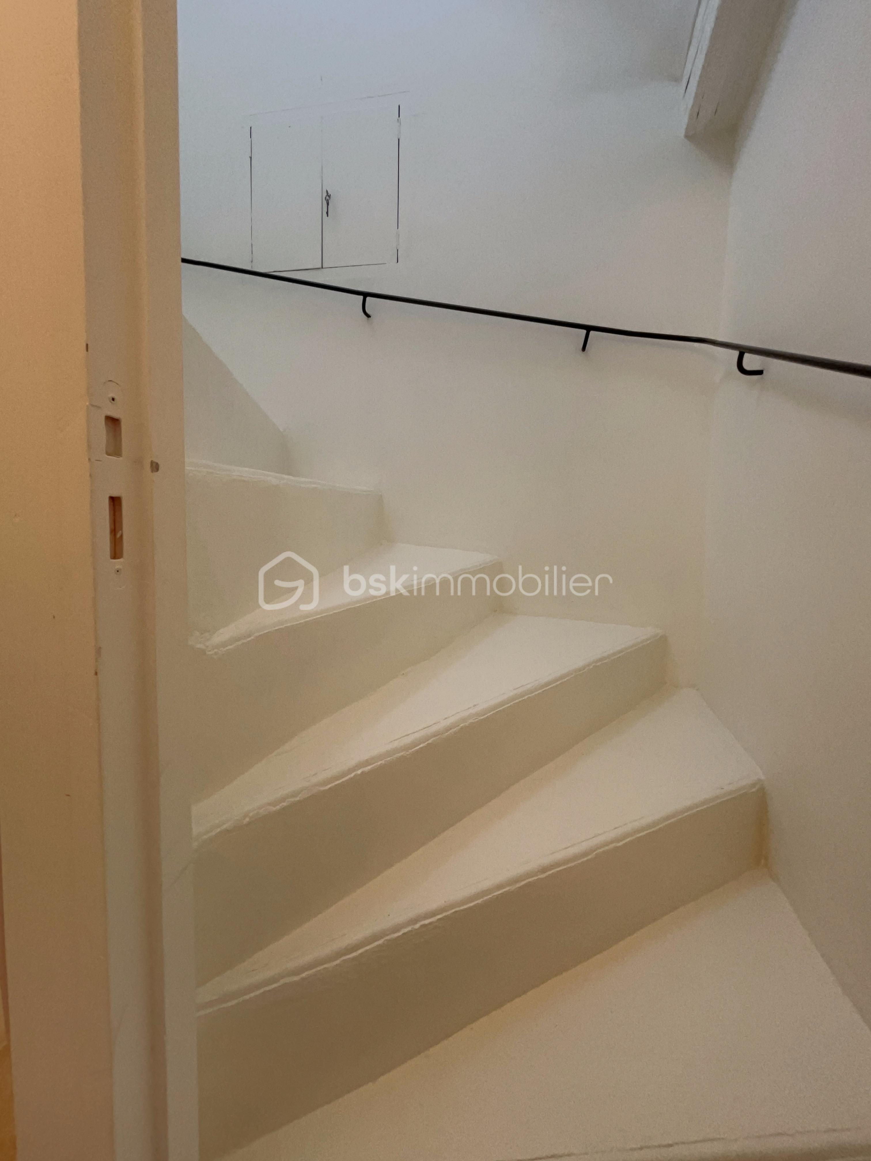 Maison de village de 192,14 m² - 991BD443-AC5A-8CA7-8FDD-F7B74206C9B5.jpg