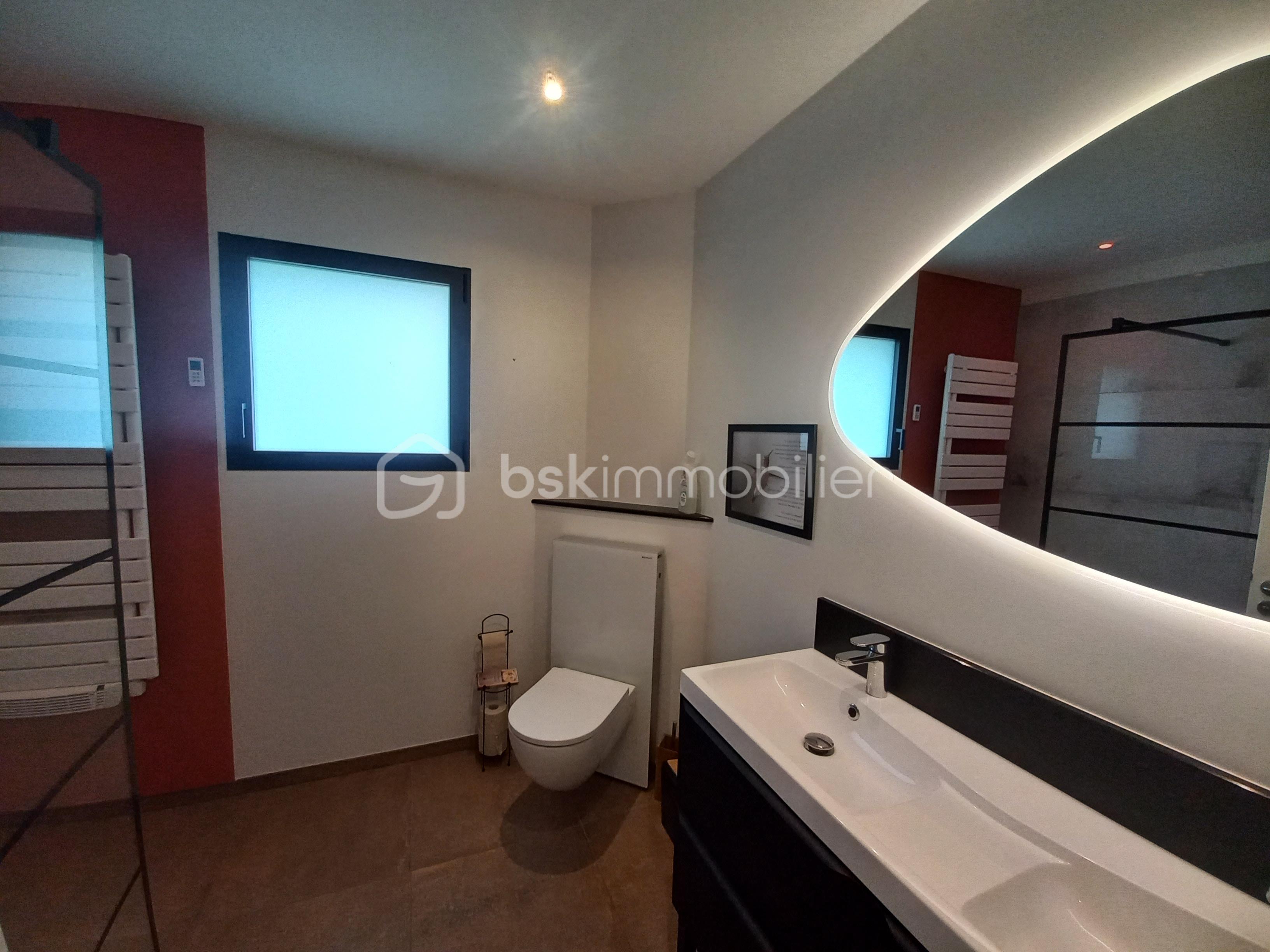 Maison traditionnelle de 220 m² - 20250519_142118.jpg