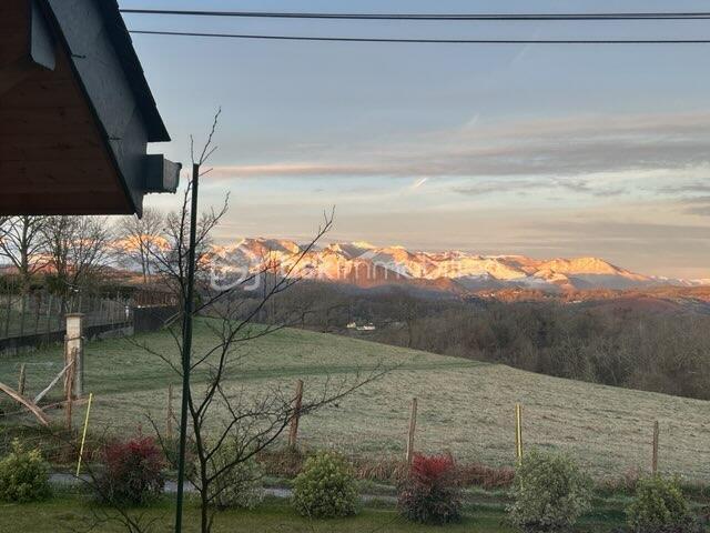 Maison traditionnelle de 220 m² - 1000012835.jpg