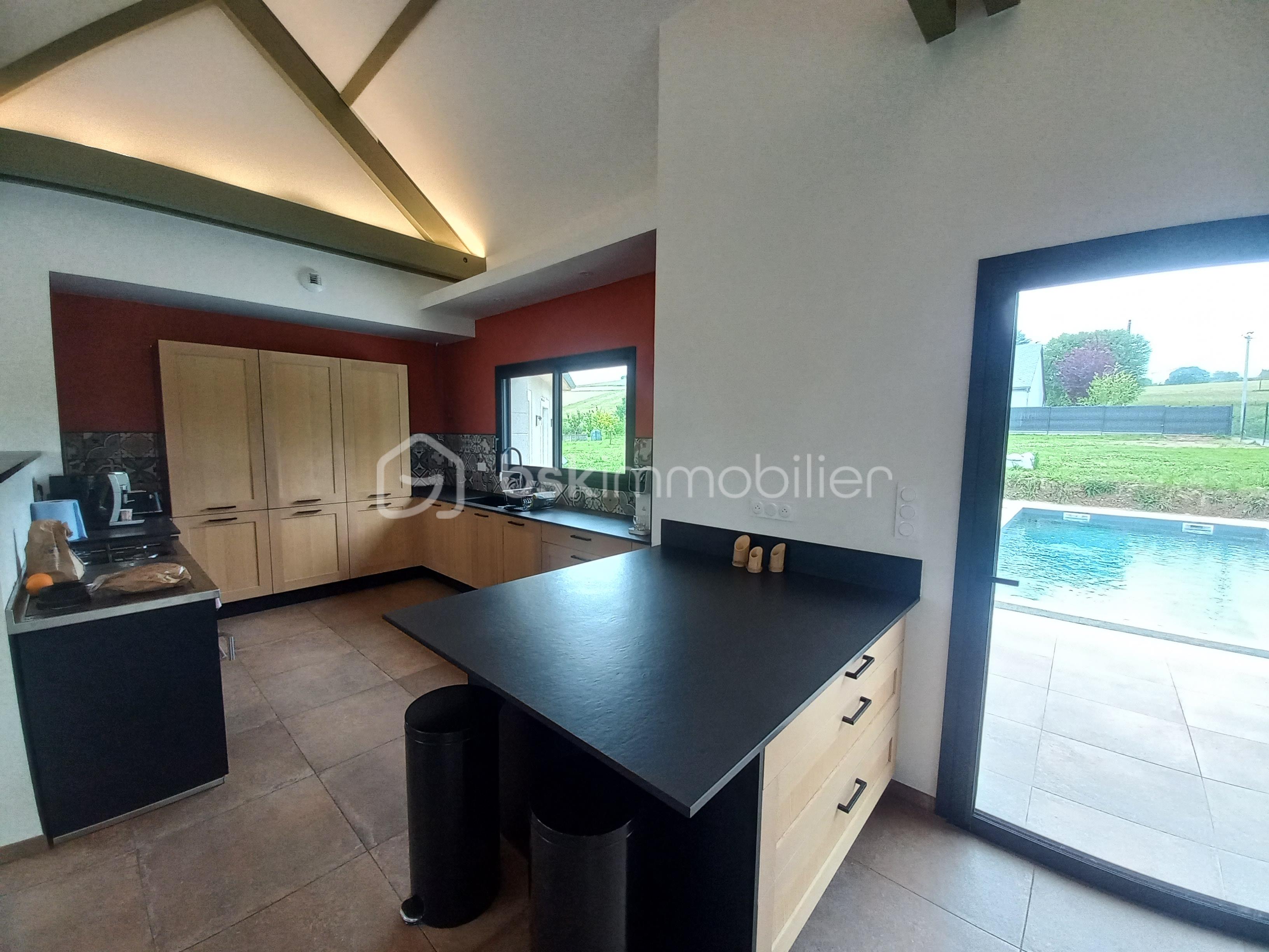 Maison traditionnelle de 220 m² - 20250519_141714 - Copie.jpg