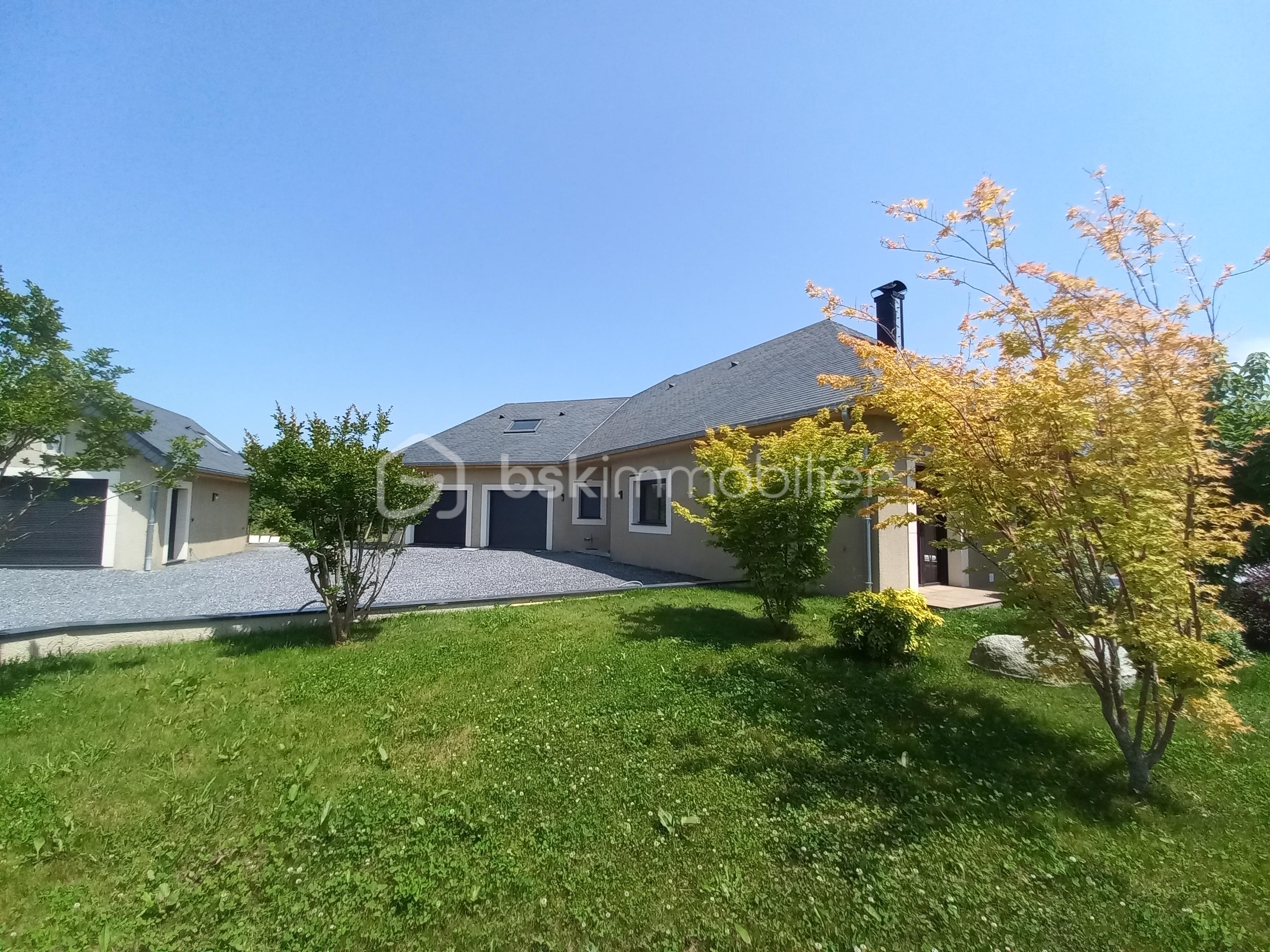 Maison traditionnelle de 220 m² - 20250610_152730.jpg