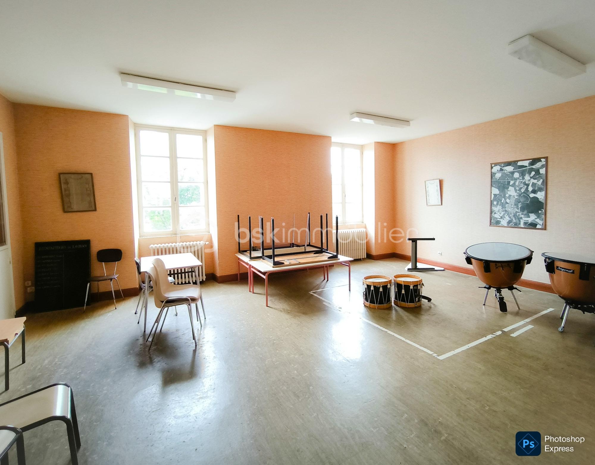 Maison de ville de 240 m² - P2.jpg