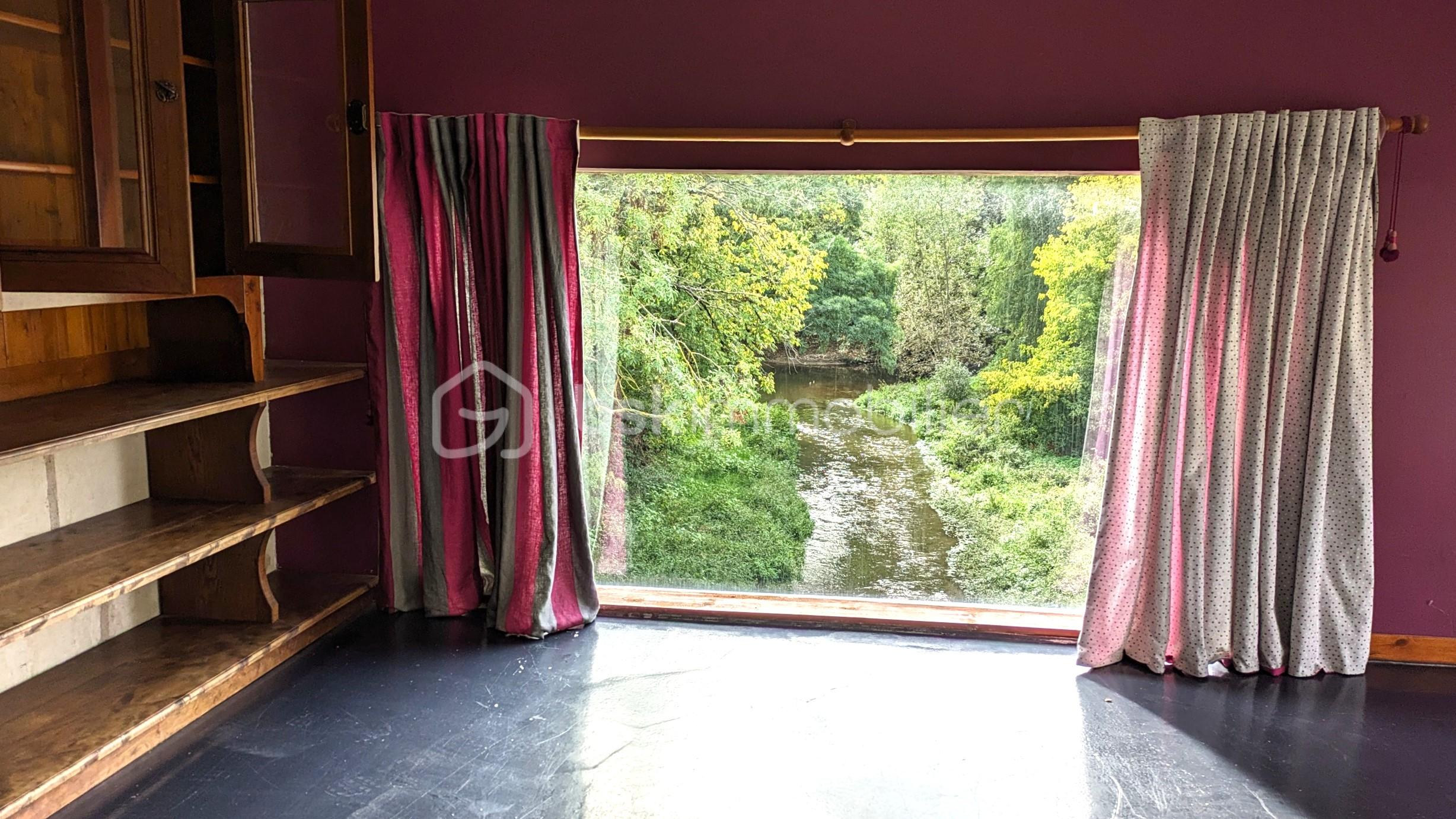 Immeuble de 276,60 m² - VUE PLATEAU.jpg