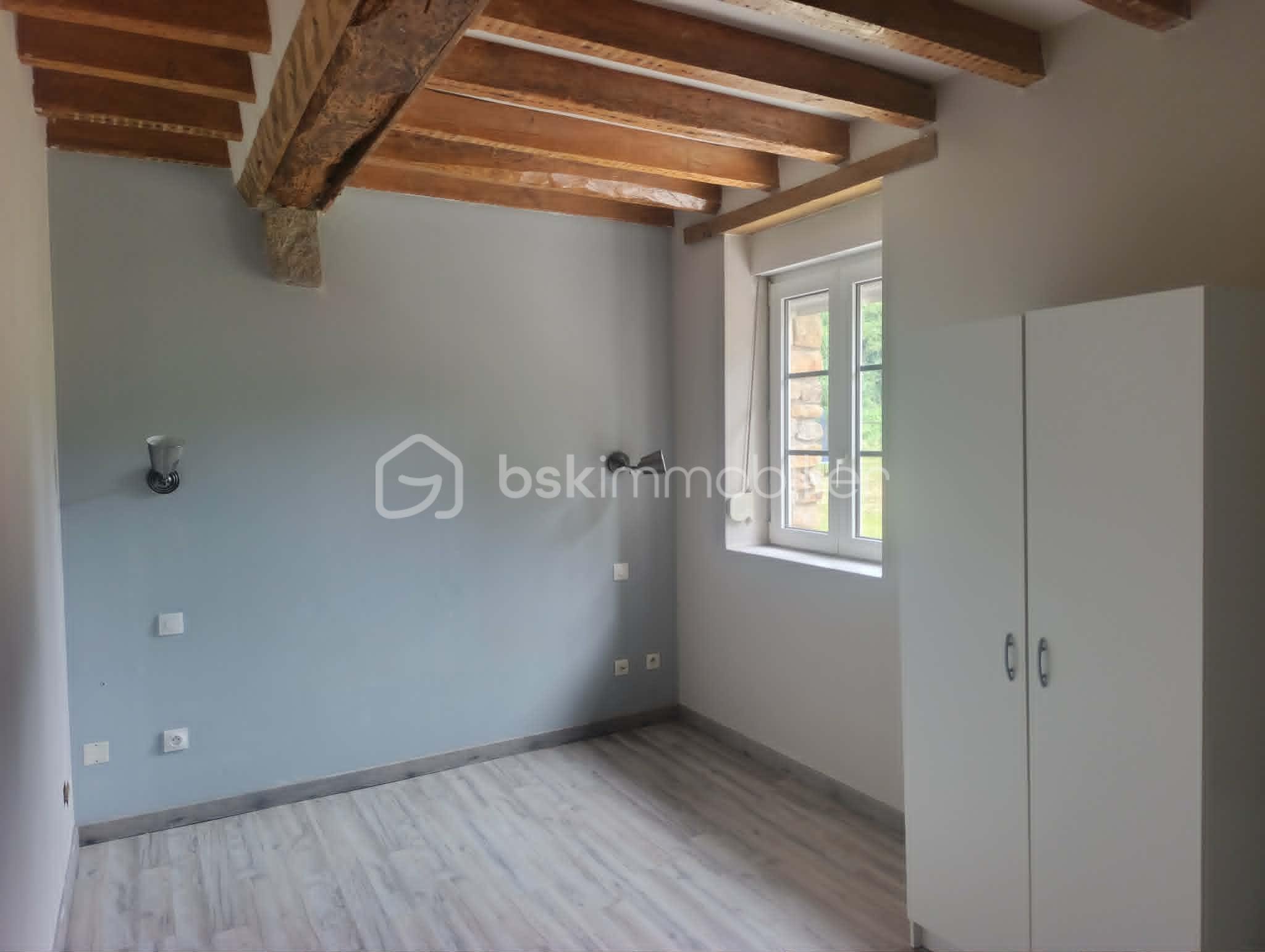 1b9266ea-850c-4cf1-bed9-fde1dae17f61.jpg