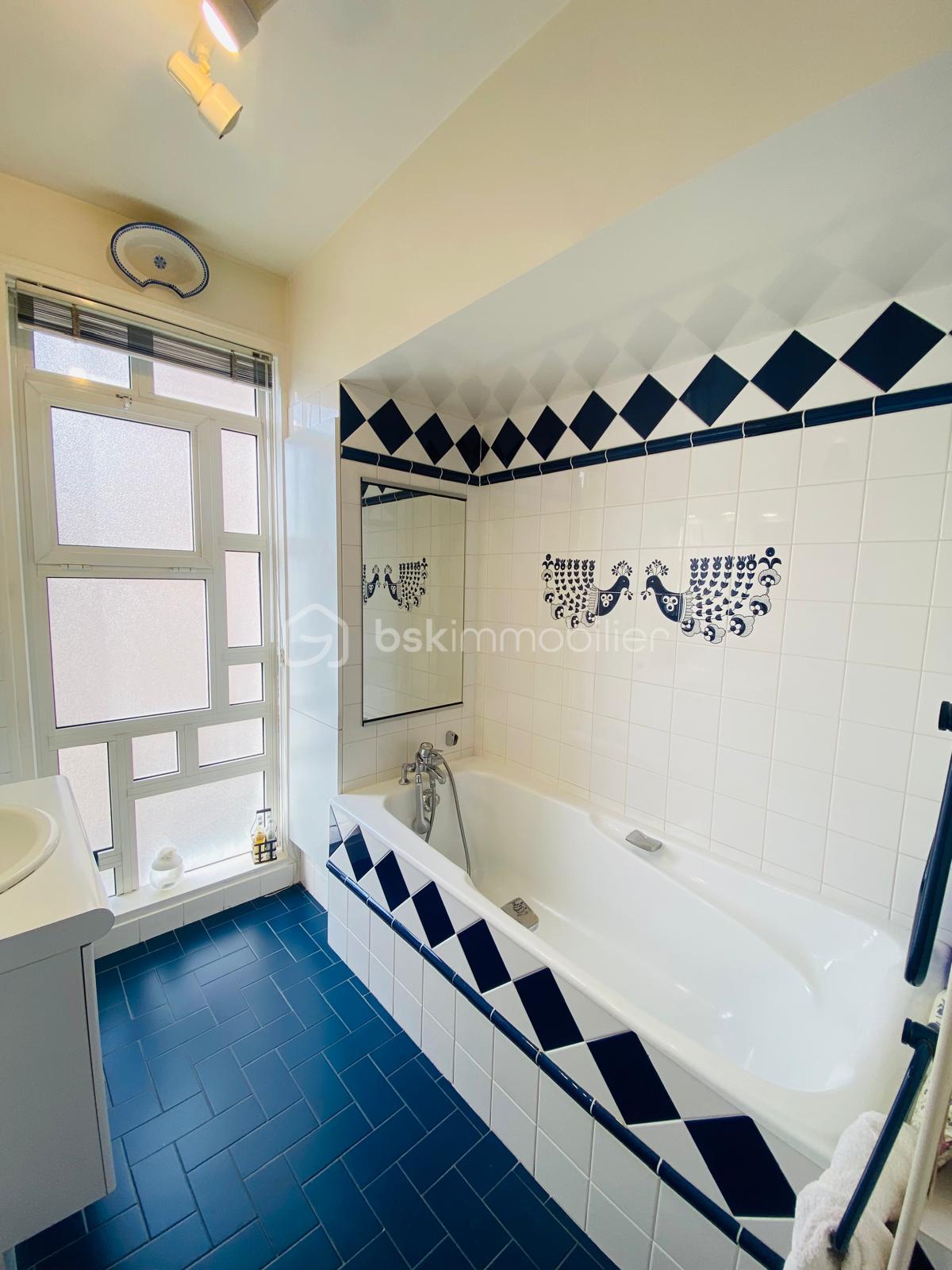 Appartement de 134,09 m² - 2.jpg