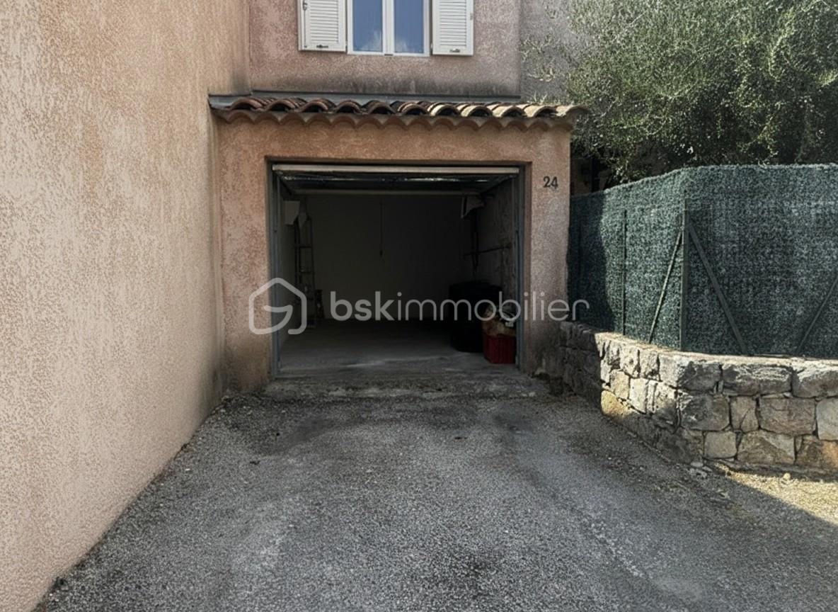 garage plus parking.jpeg