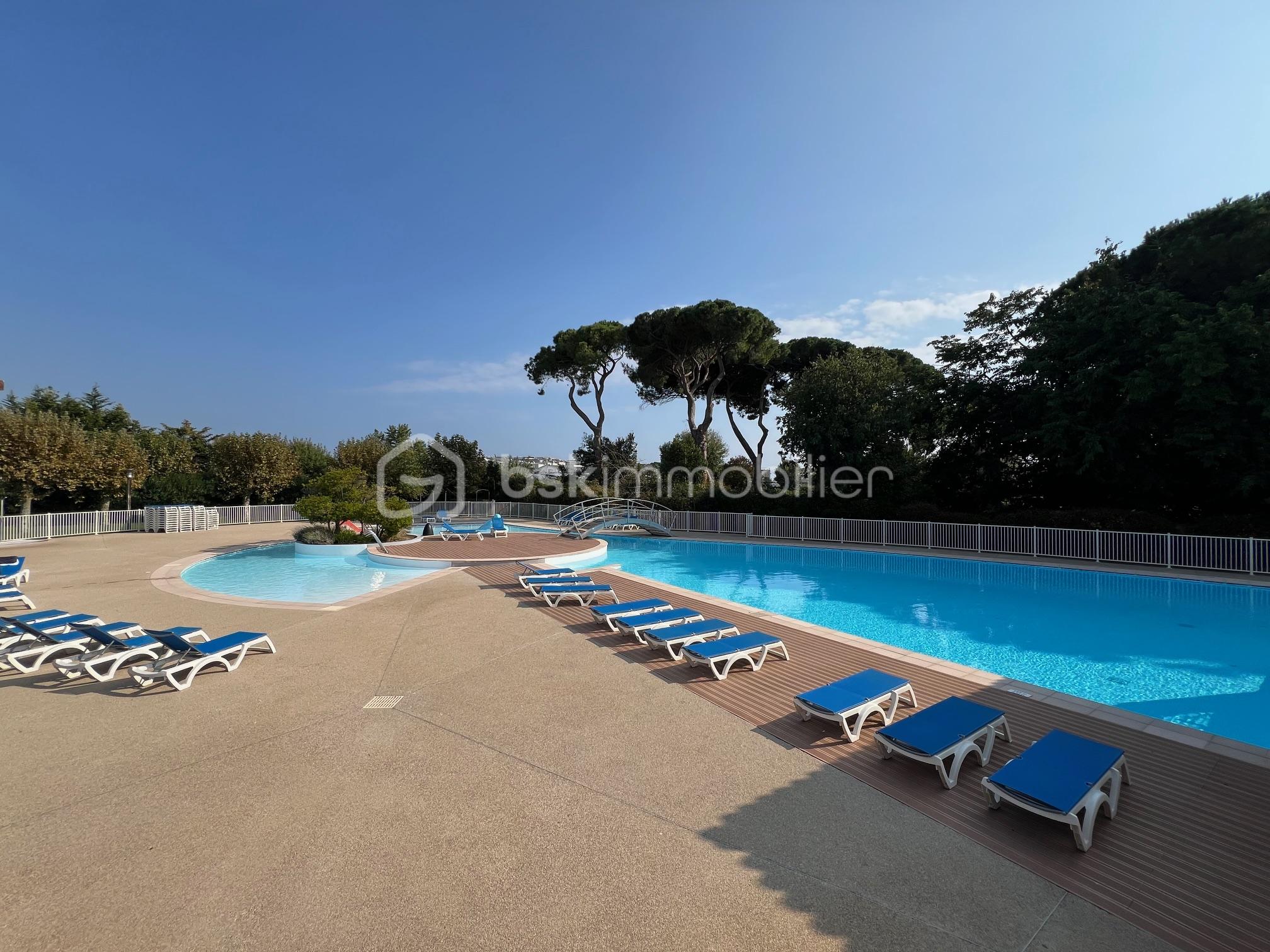 Appartement de 38,02 m² - PISCINE 2.jpg