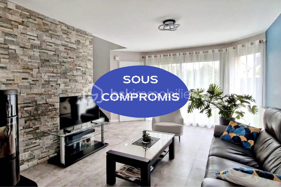 Maison traditionnelle de 207 m² - DESISLES.png