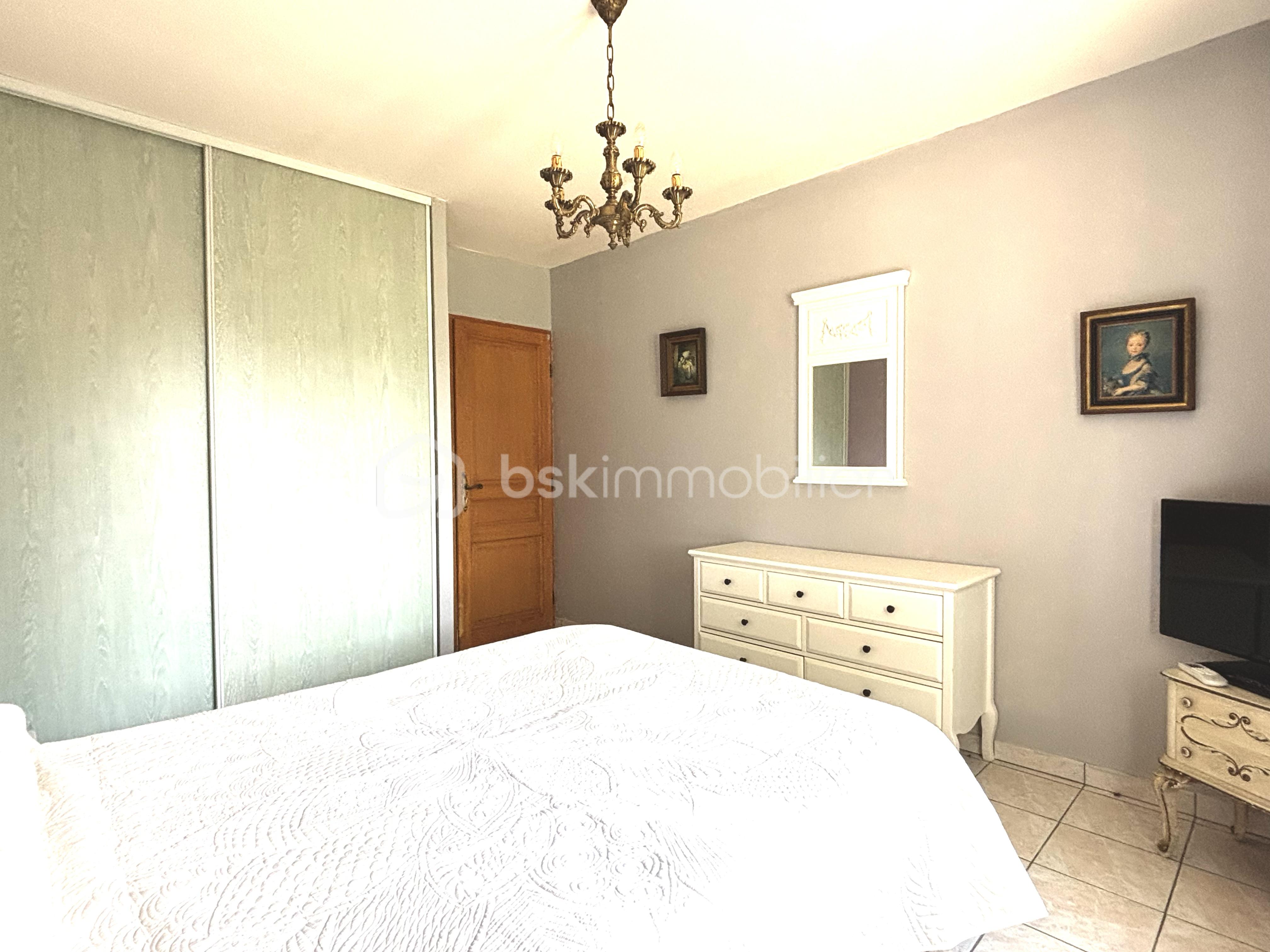 Maison traditionnelle de 150 m² - tempImageejY3dD.png