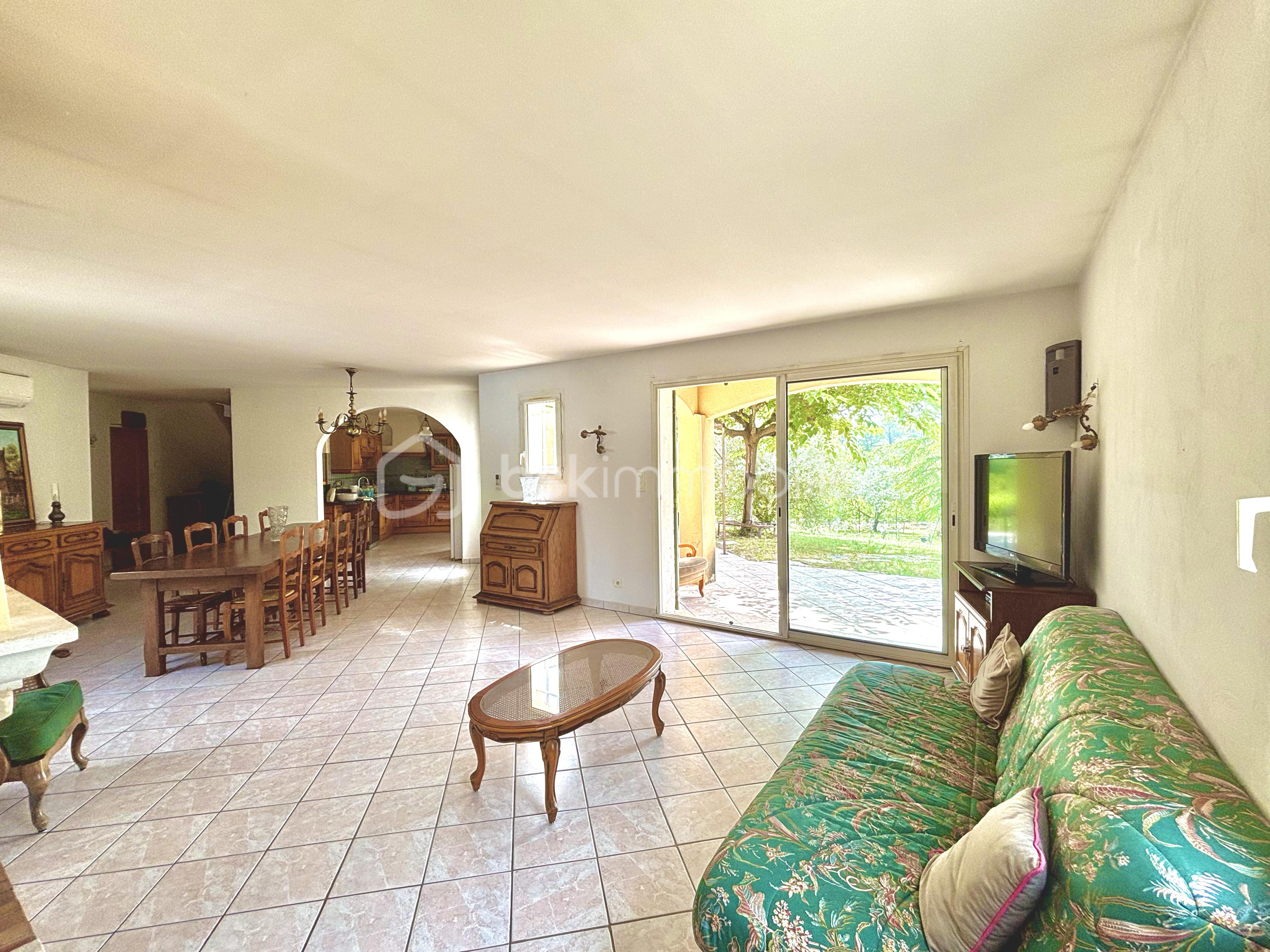 Maison traditionnelle de 150 m² - tempImageNVpjs0.png