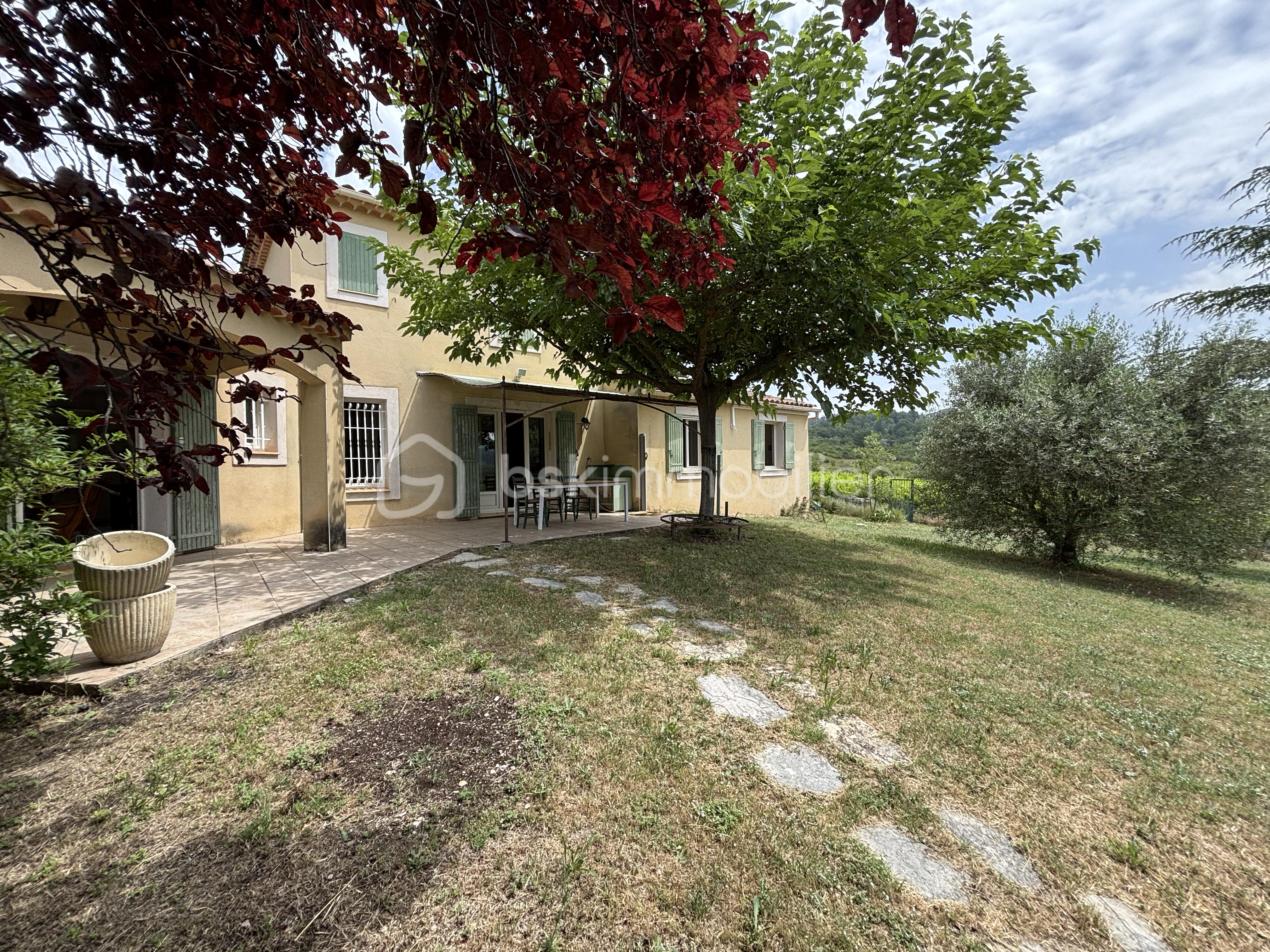 Maison traditionnelle de 150 m² - tempImagegMe9df.png